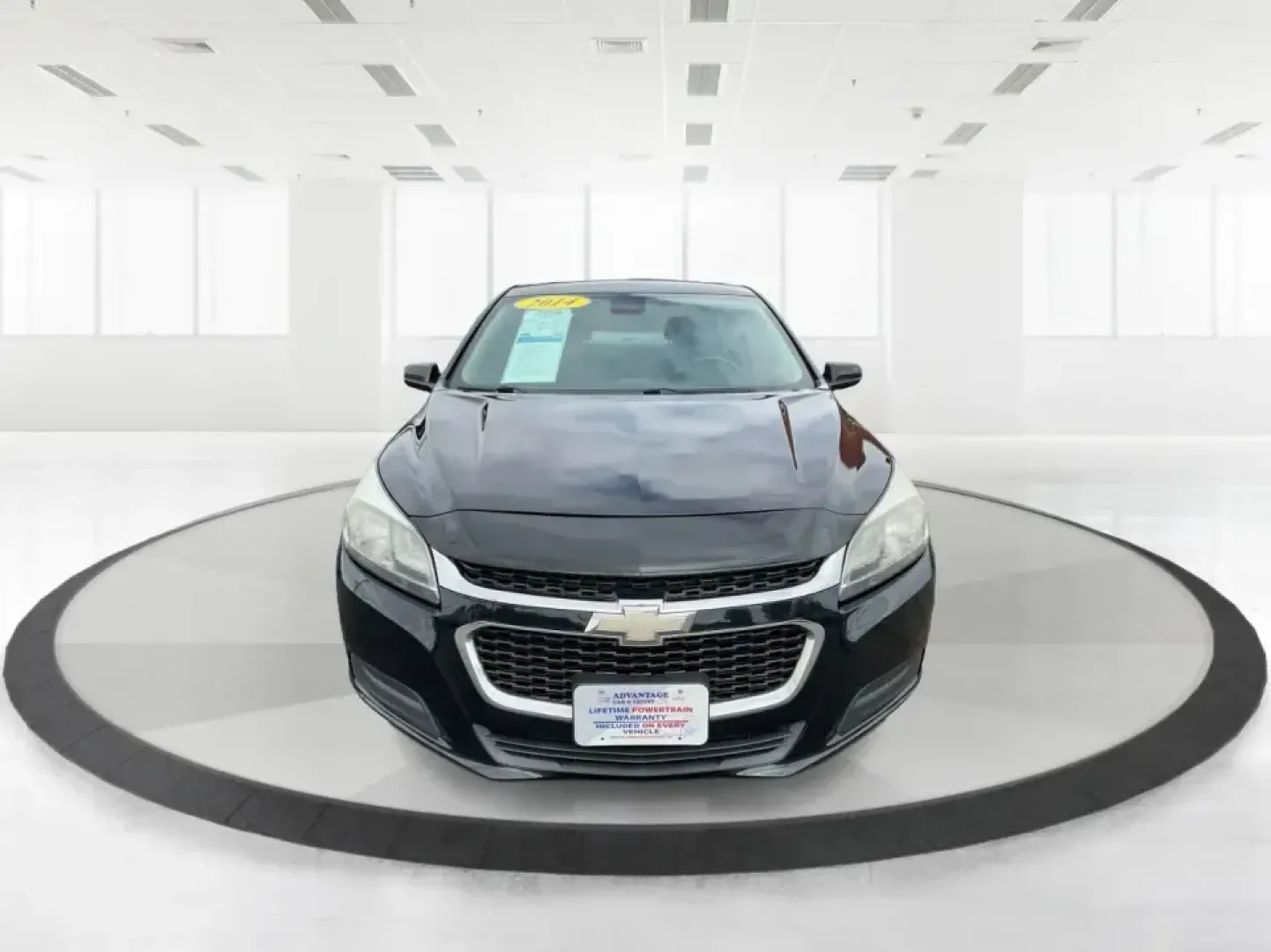 2014 Chevrolet Malibu 1LS (1G11B5SLXEF) with an ECOTEC 2.5L I-4 gasoline direct injection engine, 6-Speed Automatic transmission, located at 4508 South Dixie Dr, Moraine, OH, 45439, (937) 908-9800, 39.689976, -84.218452 - **Discover Your Next Adventure with the 2014 Chevrolet Malibu at Advantage Car and Credit - Vandalia!**<br /> <br /> Are you on the lookout for a reliable, stylish vehicle that fits seamlessly into your busy lifestyle? Look no further! The 2014 Chevrolet Malibu 1LS is your perfect companion for dail - Photo#7