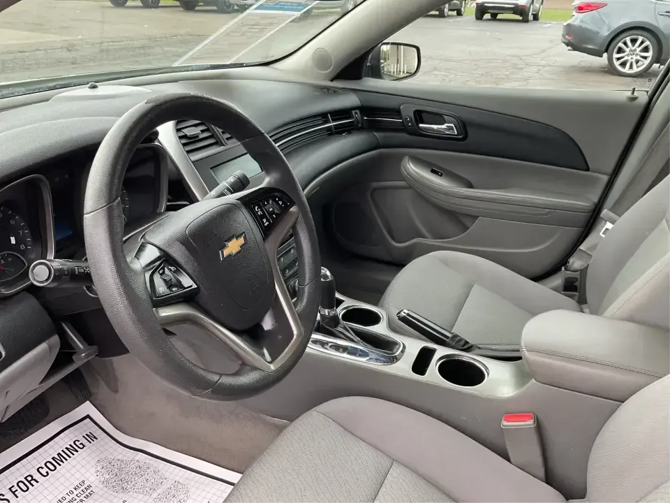 2014 Chevrolet Malibu 1LS (1G11B5SLXEF) with an ECOTEC 2.5L I-4 gasoline direct injection engine, 6-Speed Automatic transmission, located at 8750 N County Rd 25A, Piqua, OH, 45356, (937) 908-9800, 40.164391, -84.232513 - **Discover Your Next Adventure with the 2014 Chevrolet Malibu at Advantage Car and Credit - Vandalia!**<br /> <br /> Are you on the lookout for a reliable, stylish vehicle that fits seamlessly into your busy lifestyle? Look no further! The 2014 Chevrolet Malibu 1LS is your perfect companion for dail - Photo#9