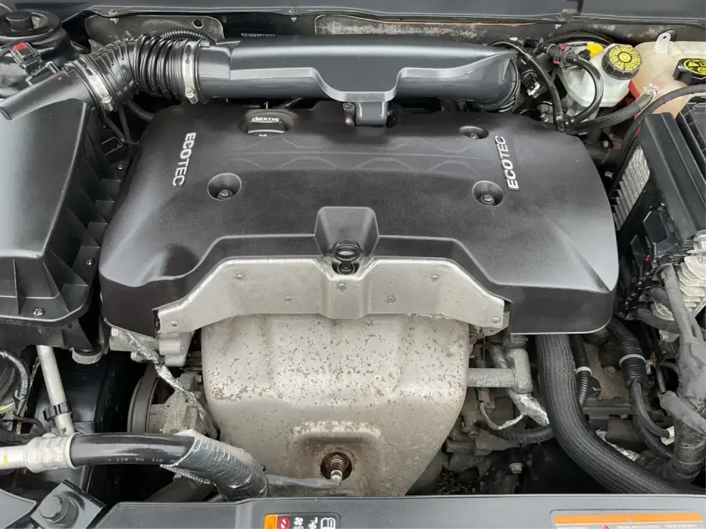 2014 Chevrolet Malibu 1LS (1G11B5SLXEF) with an ECOTEC 2.5L I-4 gasoline direct injection engine, 6-Speed Automatic transmission, located at 4508 South Dixie Dr, Moraine, OH, 45439, (937) 908-9800, 39.689976, -84.218452 - **Discover Your Next Adventure with the 2014 Chevrolet Malibu at Advantage Car and Credit - Vandalia!**<br /> <br /> Are you on the lookout for a reliable, stylish vehicle that fits seamlessly into your busy lifestyle? Look no further! The 2014 Chevrolet Malibu 1LS is your perfect companion for dail - Photo#11