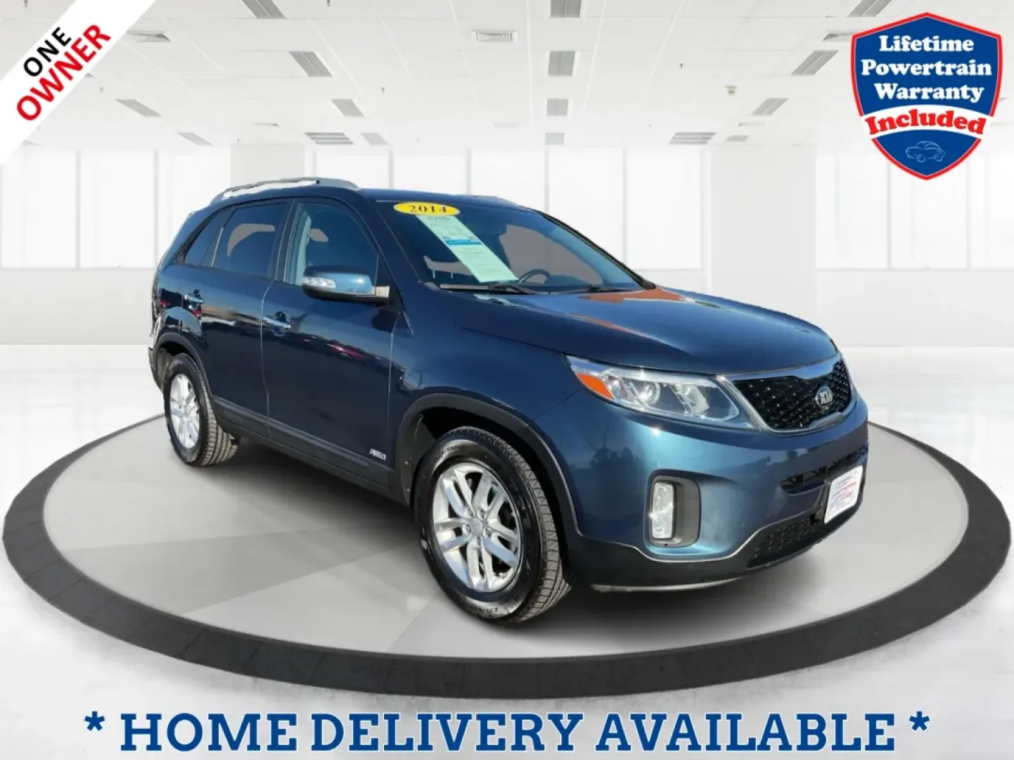2014 Kia Sorento LX (5XYKTDA61EG) with an 2.4L I-4 gasoline direct injection engine, located at 880 E. National Road, Vandalia, OH, 45377, (937) 908-9800, 39.891918, -84.183594 - **Adventure Awaits with the 2014 Kia Sorento LX Perfect for Families and Road Warriors Alike!**<br /> <br /> At Advantage Car and Credit - Vandalia, we understand that your vehicle is more than just a mode of transportation; it's an essential part of your lifestyle. If you're looking for a versatil - Photo#0