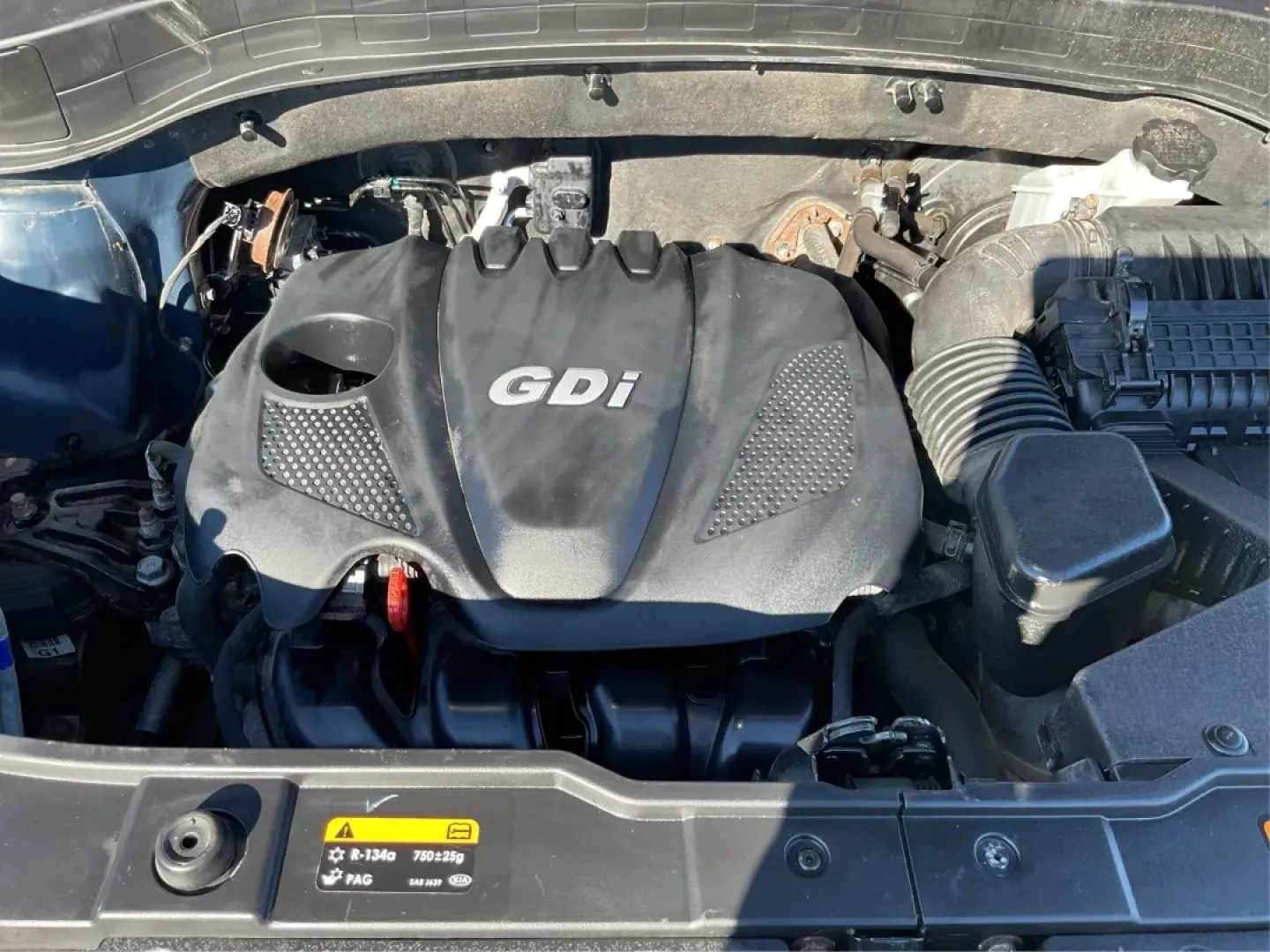 2014 Kia Sorento LX (5XYKTDA61EG) with an 2.4L I-4 gasoline direct injection engine, located at 880 E. National Road, Vandalia, OH, 45377, (937) 908-9800, 39.891918, -84.183594 - **Adventure Awaits with the 2014 Kia Sorento LX Perfect for Families and Road Warriors Alike!**<br /> <br /> At Advantage Car and Credit - Vandalia, we understand that your vehicle is more than just a mode of transportation; it's an essential part of your lifestyle. If you're looking for a versatil - Photo#11