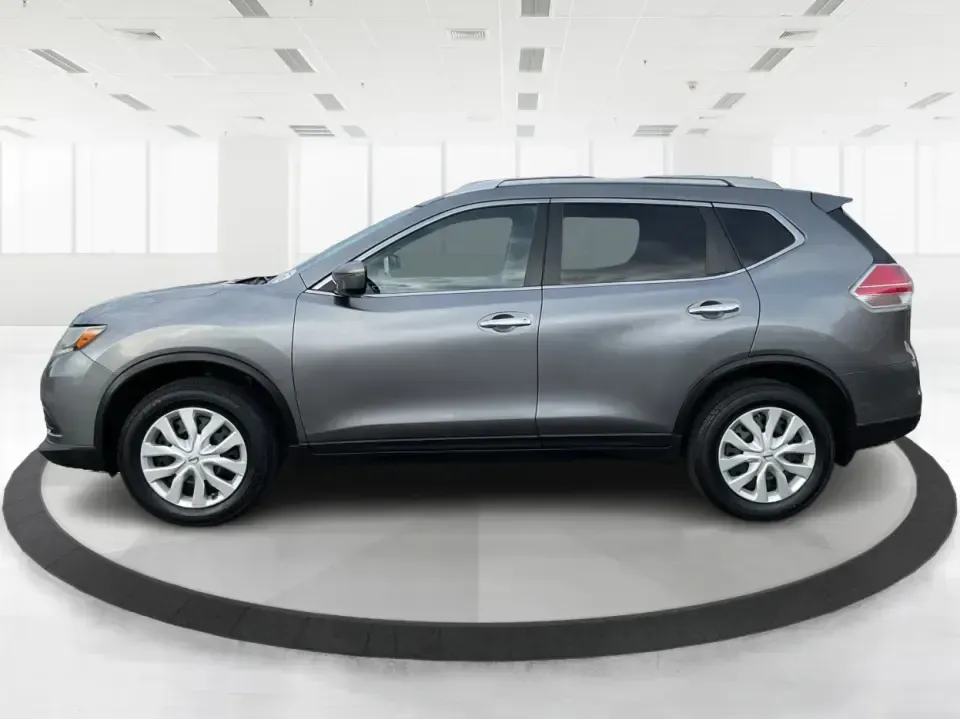2016 Nissan Rogue S (KNMAT2MV7GP) with an 2.5L I-4 DOHC engine, CVT transmission, located at 1184 Kauffman Ave, Fairborn, OH, 45324, (937) 908-9800, 39.807072, -84.030914 - **Explore New Horizons with the 2016 Nissan Rogue: Your Ideal Adventure Companion!**<br /> <br /> Are you ready to elevate your driving experience and embark on new adventures? Look no further than this stunning 2016 Nissan Rogue, perfect for family outings, weekend getaways, or those long commutes - Photo#5