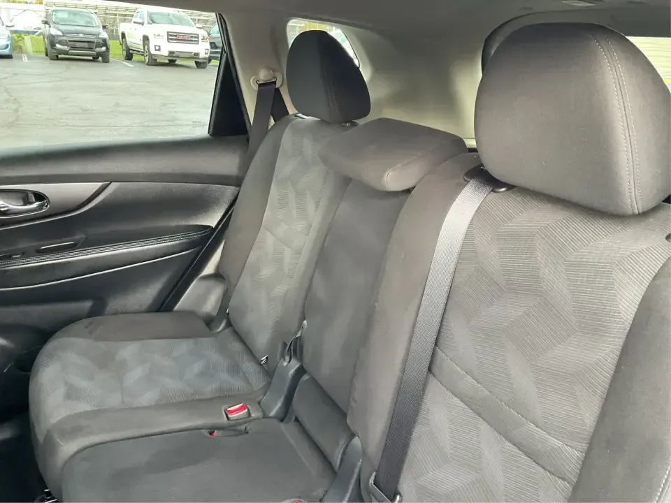 2016 Nissan Rogue S (KNMAT2MV7GP) with an 2.5L I-4 DOHC engine, CVT transmission, located at 880 E. National Road, Vandalia, OH, 45377, (937) 908-9800, 39.891918, -84.183594 - **Explore New Horizons with the 2016 Nissan Rogue: Your Ideal Adventure Companion!**<br /> <br /> Are you ready to elevate your driving experience and embark on new adventures? Look no further than this stunning 2016 Nissan Rogue, perfect for family outings, weekend getaways, or those long commutes - Photo#10