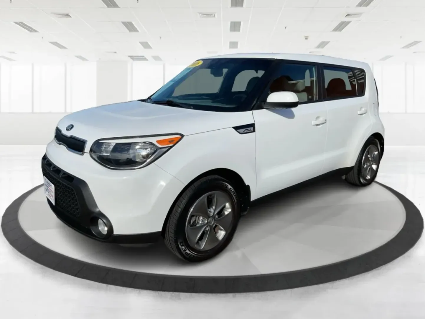 2015 Kia Soul Base (KNDJN2A25F7) with an Other engine, located at 1951 S Dayton Lakeview Rd., New Carlisle, OH, 45344, (937) 908-9800, 39.890999, -84.050255 - Experience the perfect blend of comfort, versatility, and style with the 2015 Kia Soul, available now at Advantage Car and Credit in New Carlisle, OH. Whether you're a busy professional navigating long commutes or a growing family seeking a spacious and safe ride, this vehicle is designed to elevate - Photo#7