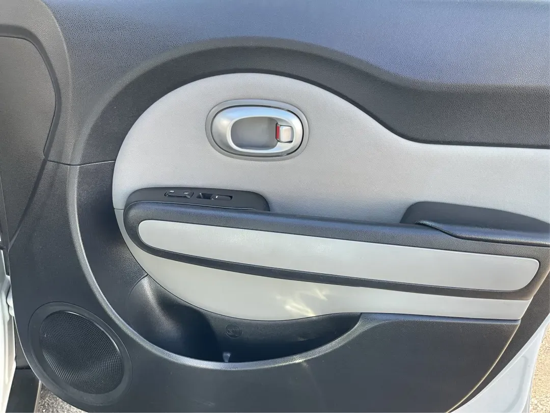 2015 Kia Soul Base (KNDJN2A25F7) with an Other engine, located at 1951 S Dayton Lakeview Rd., New Carlisle, OH, 45344, (937) 908-9800, 39.890999, -84.050255 - Experience the perfect blend of comfort, versatility, and style with the 2015 Kia Soul, available now at Advantage Car and Credit in New Carlisle, OH. Whether you're a busy professional navigating long commutes or a growing family seeking a spacious and safe ride, this vehicle is designed to elevate - Photo#17