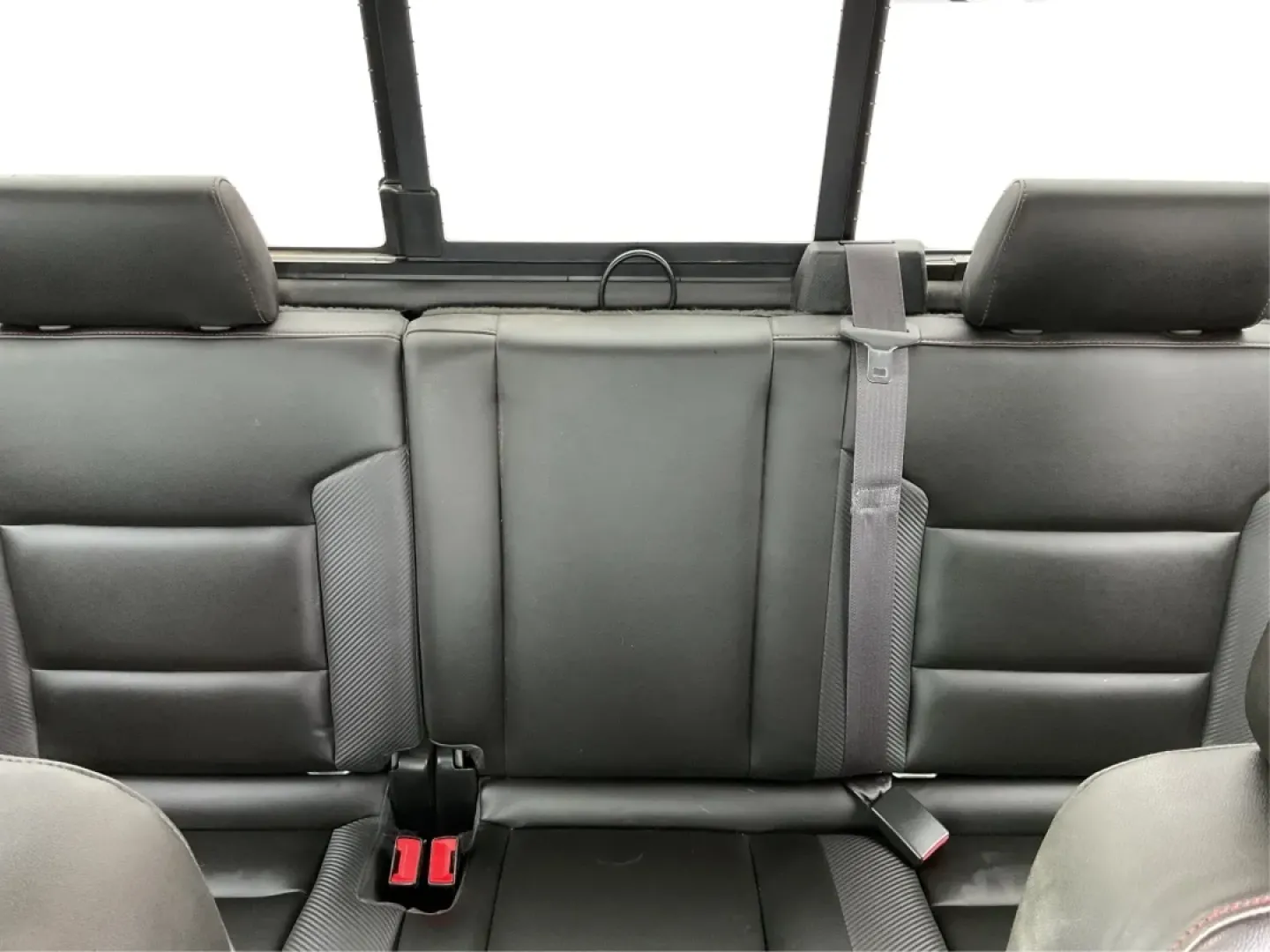 2015 GMC Sierra 1500 SLT (1GTV2VEC7FZ) with an EcoTec3 6.2L V-8 gasoline direct injection engine, located at 1230 East Main St, Xenia, OH, 45385, (937) 908-9800, 39.688026, -83.910172 - **Unlock Your Adventures with the 2015 GMC Sierra 1500 SLT at Advantage Car and Credit - Piqua!**<br /> <br /> If you're seeking a reliable companion for your weekend adventures or a powerful workhorse for everyday tasks, look no further than this stunning 2015 GMC Sierra 1500 SLT. With its robust c - Photo#13