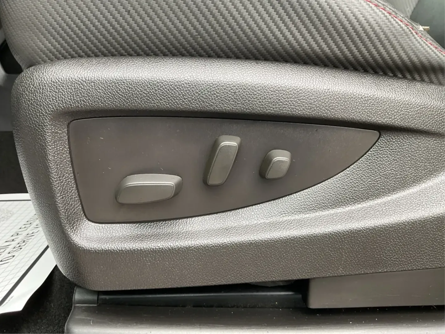 2015 GMC Sierra 1500 SLT (1GTV2VEC7FZ) with an EcoTec3 6.2L V-8 gasoline direct injection engine, located at 1230 East Main St, Xenia, OH, 45385, (937) 908-9800, 39.688026, -83.910172 - **Unlock Your Adventures with the 2015 GMC Sierra 1500 SLT at Advantage Car and Credit - Piqua!**<br /> <br /> If you're seeking a reliable companion for your weekend adventures or a powerful workhorse for everyday tasks, look no further than this stunning 2015 GMC Sierra 1500 SLT. With its robust c - Photo#17