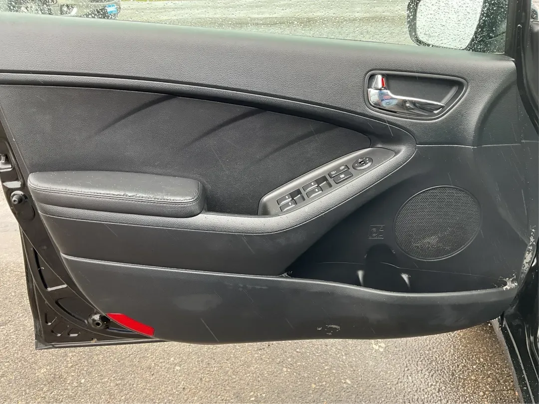 2016 Kia Forte LX (KNAFK4A68G5) with an 1.8L I-4 DOHC engine, located at 1184 Kauffman Ave, Fairborn, OH, 45324, (937) 908-9800, 39.807072, -84.030914 - **Discover Your Perfect Commuter Companion: 2016 Kia Forte LX at Advantage Car and Credit - Fairborn**<br /> <br /> Are you tired of the daily grind on public transportation or cramped rides with friends? Elevate your commuting experience with this stunning 2016 Kia Forte LX, designed to make every - Photo#17