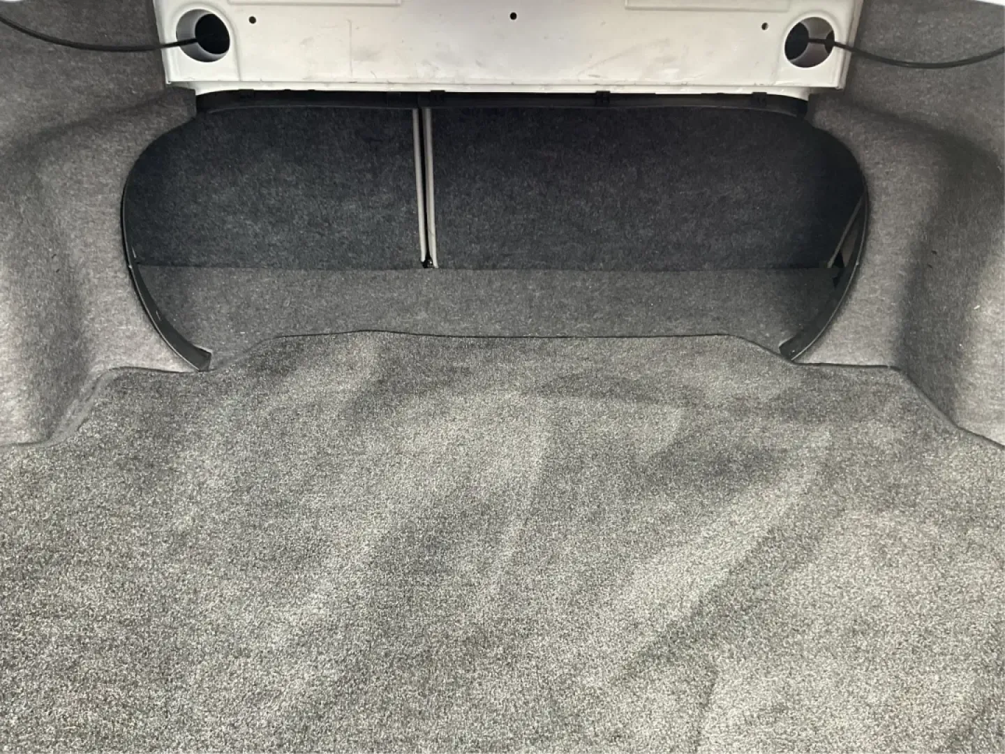 2008 Toyota Camry LE | SE | XLE (4T4BE46K18R) with an 2.4L I-4 DOHC engine, located at 401 Woodman Dr, Riverside, OH, 45431, (937) 908-9800, 39.760899, -84.123421 - Are you on the hunt for a reliable sedan that blends comfort and style with unbeatable affordability? Look no further! The 2008 Toyota Camry LE, available at Advantage Car and Credit in Riverside, OH, is the perfect vehicle for anyone seeking a dependable ride for daily commutes or family outings. W - Photo#12