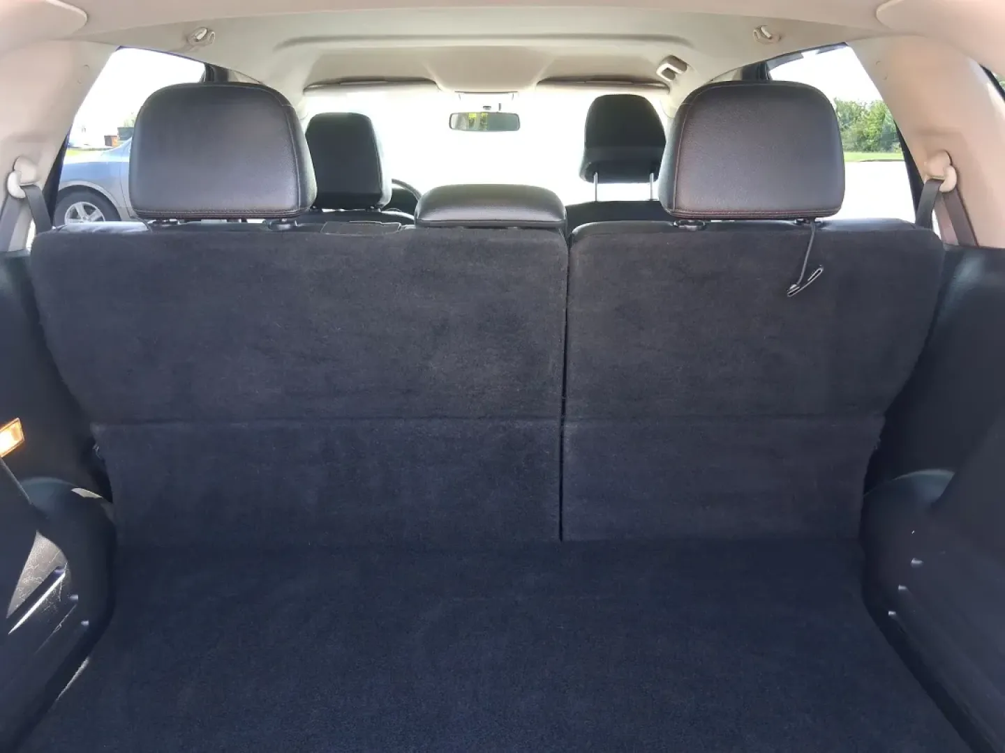 2014 Ford Edge SEL (2FMDK4JCXEB) with an 3.5L V-6 DOHC engine, located at 401 Woodman Dr, Riverside, OH, 45431, (937) 908-9800, 39.760899, -84.123421 - Are you searching for the perfect vehicle to elevate your family adventures or enhance your daily commute? Look no further! The 2014 Ford Edge SEL is designed to fit every aspect of your lifestyle, whether you're navigating busy city streets, embarking on weekend getaways, or simply running errands - Photo#12