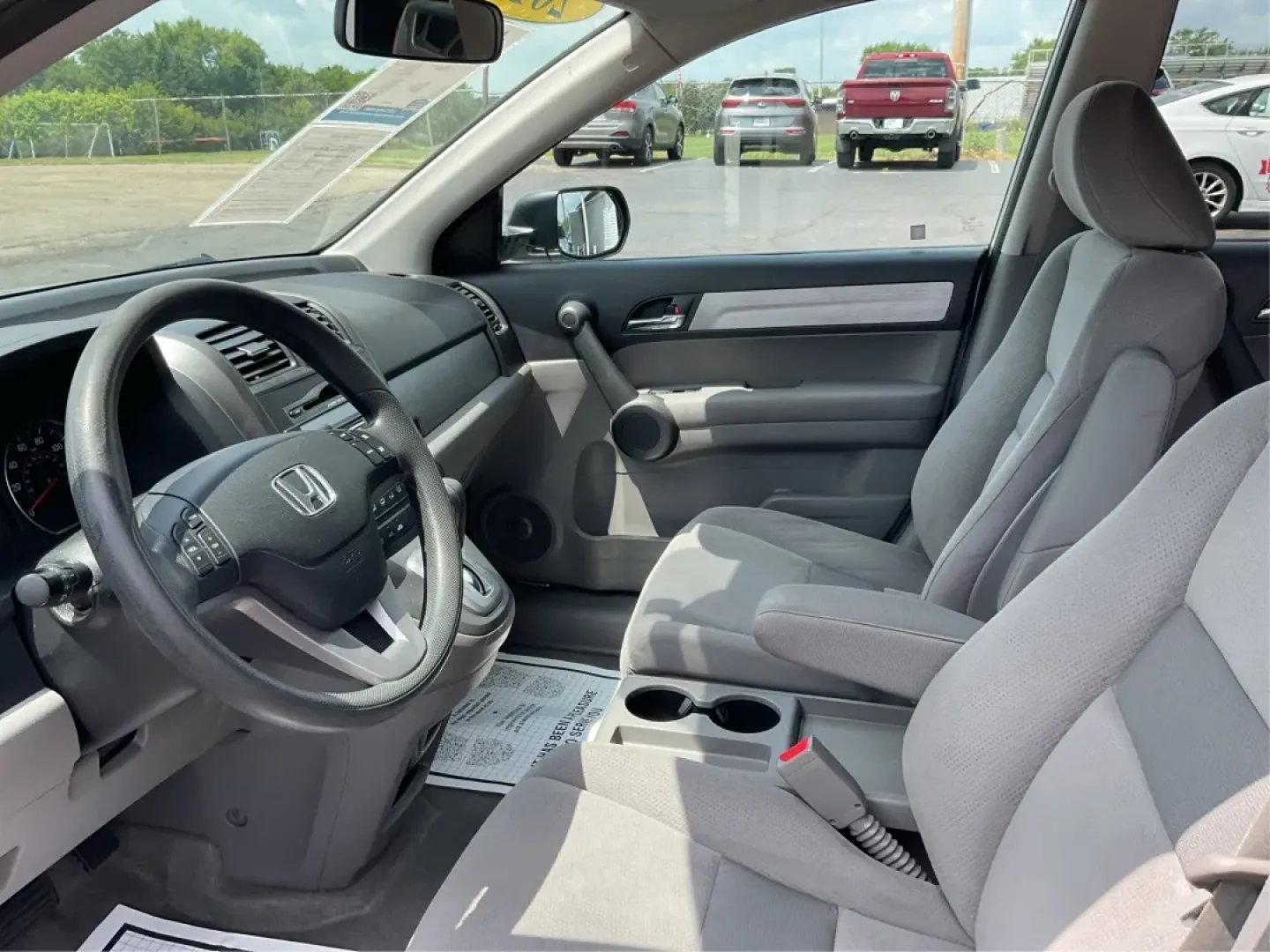 2010 Honda CR-V EX (5J6RE3H58AL) with an 2.4L I-4 DOHC engine, located at 1230 East Main St, Xenia, OH, 45385, (937) 908-9800, 39.688026, -83.910172 - **Discover Your Next Adventure with the 2010 Honda CR-V EX from Advantage Car and Credit!**<br /> <br /> Are you ready to elevate your daily commute or embark on memorable weekend getaways? The 2010 Honda CR-V EX is the perfect companion for both the busy professional and the adventurous family. Wit - Photo#9