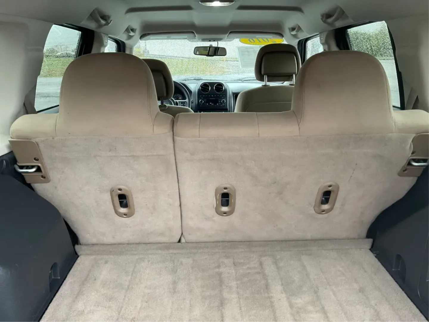 2016 Jeep Patriot Sport (1C4NJRBB5GD) with an 2.4L I-4 DOHC engine, located at 4508 South Dixie Dr, Moraine, OH, 45439, (937) 908-9800, 39.689976, -84.218452 - **Adventure Awaits with this 2016 Jeep Patriot Sport at Advantage Car and Credit - New Carlisle!**<br /> <br /> Are you ready to embrace the road less traveled? Whether you're planning weekend getaways with family or searching for the perfect commuter car that can handle a bit of adventure, this 201 - Photo#12