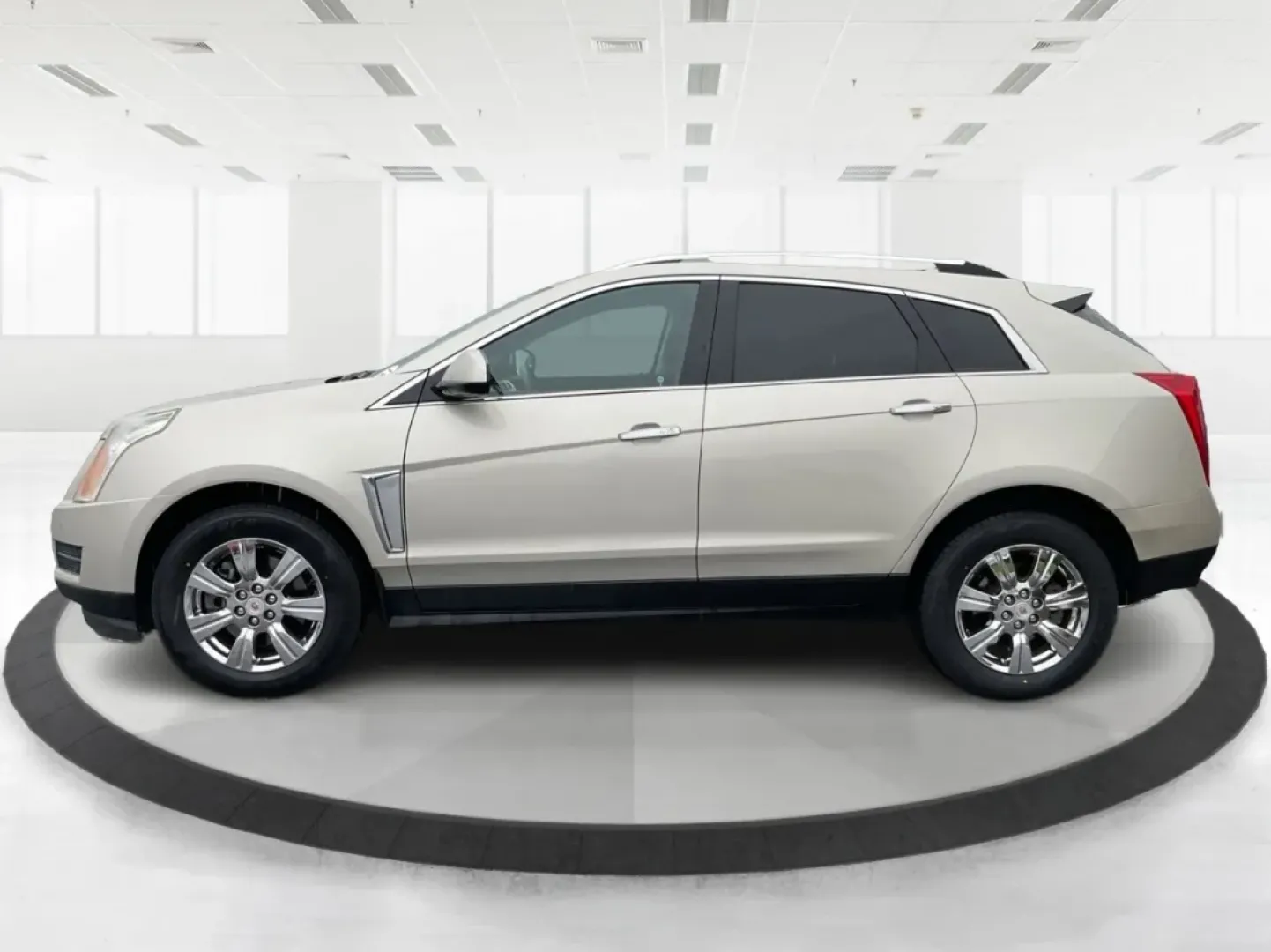 2015 Cadillac SRX Luxury Collection (3GYFNEE31FS) with an 3.6L V-6 gasoline direct injection engine, located at 1099 N County Rd 25A , Troy, OH, 45373, (937) 908-9800, 40.057079, -84.212883 - **Elevate Your Daily Drives and Weekend Adventures with a 2015 Cadillac SRX!**<br /> <br /> Are you ready to enhance your lifestyle with an SUV that balances luxury, capability, and comfort? Look no further than this stunning 2015 Cadillac SRX Luxury Collection, available now at Advantage Car and Cr - Photo#5
