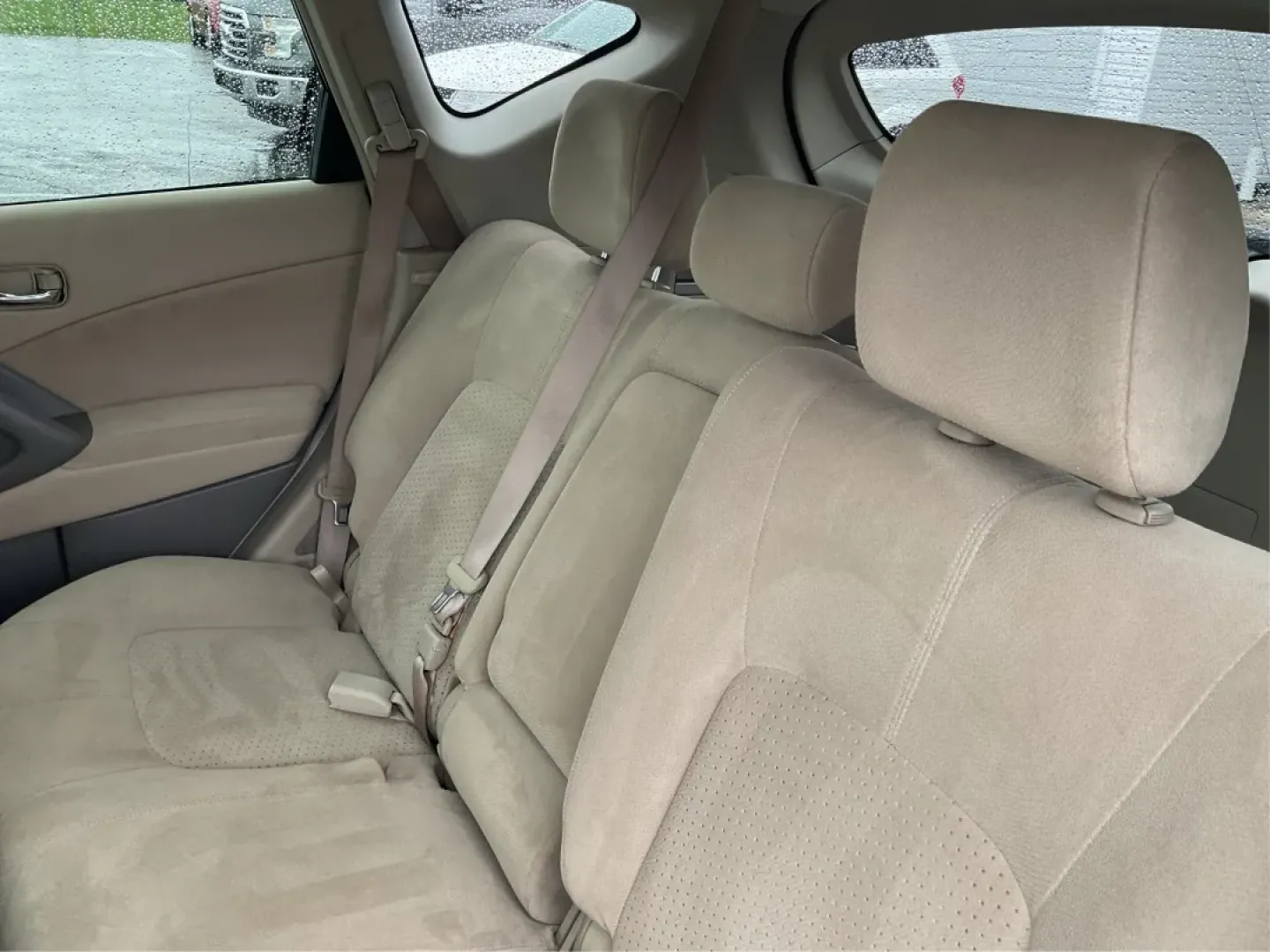 2014 Nissan Murano SV (JN8AZ1MW9EW) with an 3.5L V-6 DOHC engine, located at 401 Woodman Dr, Riverside, OH, 45431, (937) 908-9800, 39.760899, -84.123421 - **Discover the Perfect Blend of Style and Functionality with the 2014 Nissan Murano SV Your Ideal SUV for Riverside Adventures!**<br /> <br /> Are you searching for a versatile vehicle that can keep up with your busy lifestyle? Look no further! The 2014 Nissan Murano SV, available at Advantage Car - Photo#10