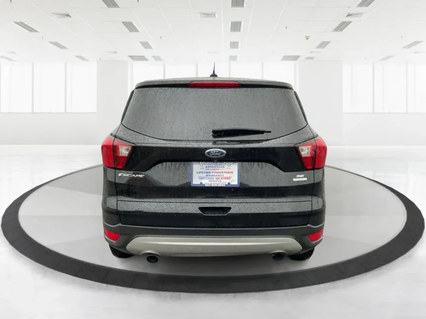 2019 Ford Escape SE (1FMCU0GD1KU) with an Other engine, located at 4508 South Dixie Dr, Moraine, OH, 45439, (937) 908-9800, 39.689976, -84.218452 - **Elevate Your Commute and Adventures with the 2019 Ford Escape SE at Advantage Car and Credit - Moraine!**<br /> <br /> Are you ready to enhance your daily commute or embark on memorable weekend adventures? Look no further than this stunning **2019 Ford Escape SE**, located at **Advantage Car and C - Photo#3