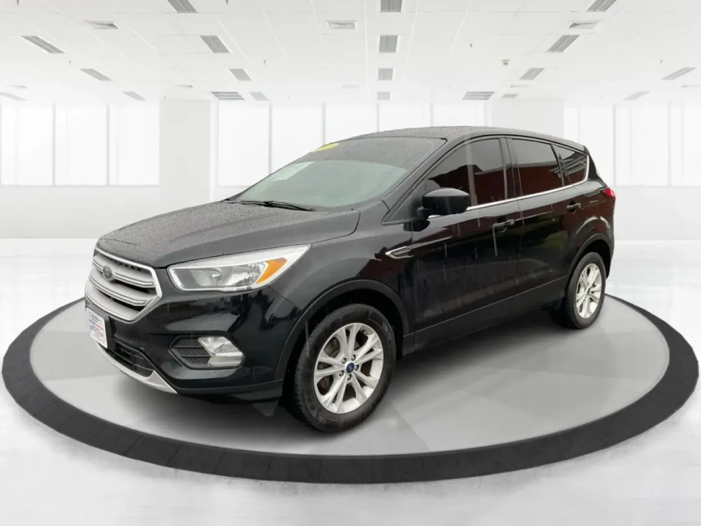 2019 Ford Escape SE (1FMCU0GD1KU) with an Other engine, located at 4508 South Dixie Dr, Moraine, OH, 45439, (937) 908-9800, 39.689976, -84.218452 - **Elevate Your Commute and Adventures with the 2019 Ford Escape SE at Advantage Car and Credit - Moraine!**<br /> <br /> Are you ready to enhance your daily commute or embark on memorable weekend adventures? Look no further than this stunning **2019 Ford Escape SE**, located at **Advantage Car and C - Photo#8