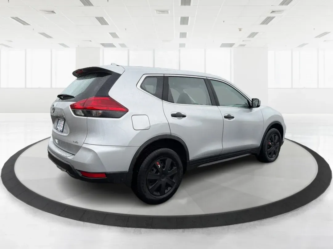 2017 Nissan Rogue S (JN8AT2MVXHW) with an 2.5L I-4 DOHC engine, located at 1230 East Main St, Xenia, OH, 45385, (937) 908-9800, 39.688026, -83.910172 - ### Adventure Awaits with the 2017 Nissan Rogue at Advantage Car and Credit - Piqua!<br /> <br /> Are you ready to elevate your family adventures, weekend getaways, or daily commutes? Discover the perfect blend of functionality and style in the 2017 Nissan Rogue, available now at Advantage Car and C - Photo#2