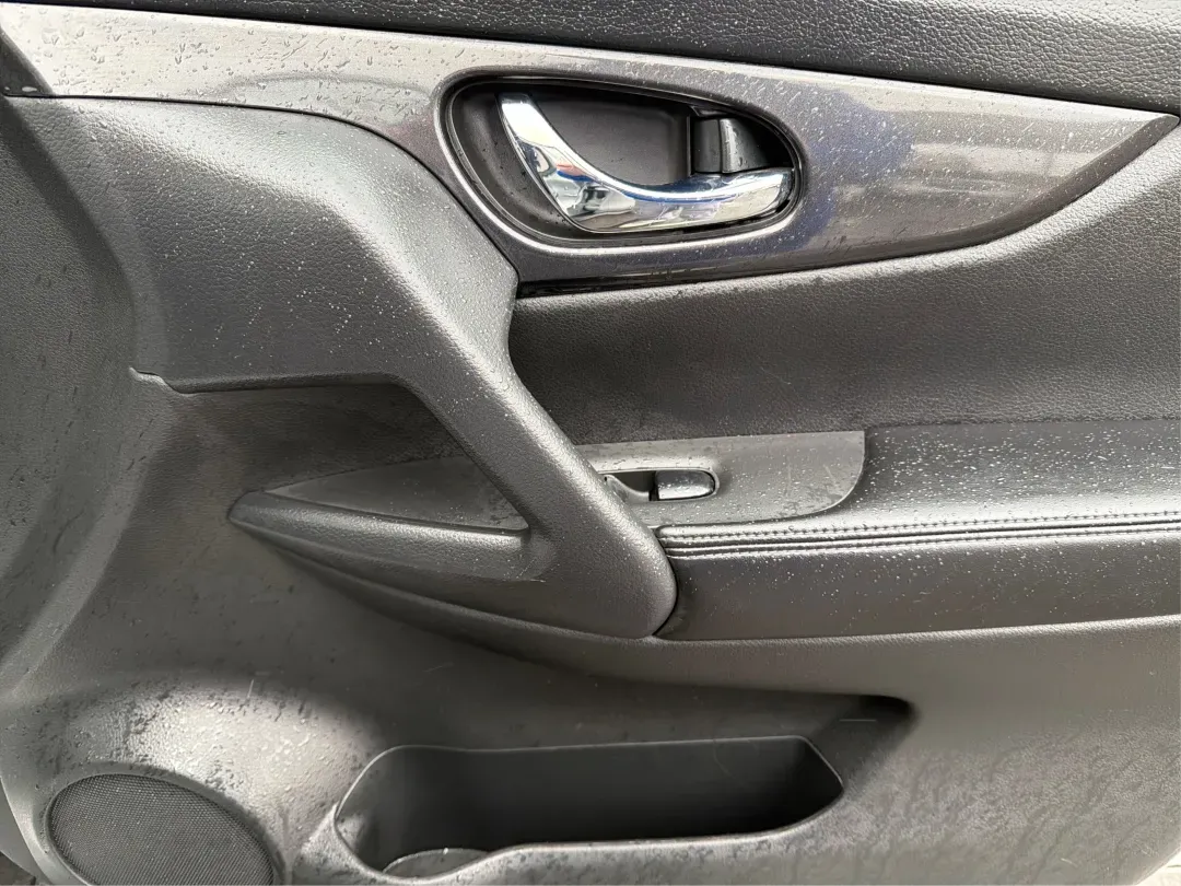 2017 Nissan Rogue S (JN8AT2MVXHW) with an 2.5L I-4 DOHC engine, located at 1230 East Main St, Xenia, OH, 45385, (937) 908-9800, 39.688026, -83.910172 - ### Adventure Awaits with the 2017 Nissan Rogue at Advantage Car and Credit - Piqua!<br /> <br /> Are you ready to elevate your family adventures, weekend getaways, or daily commutes? Discover the perfect blend of functionality and style in the 2017 Nissan Rogue, available now at Advantage Car and C - Photo#18