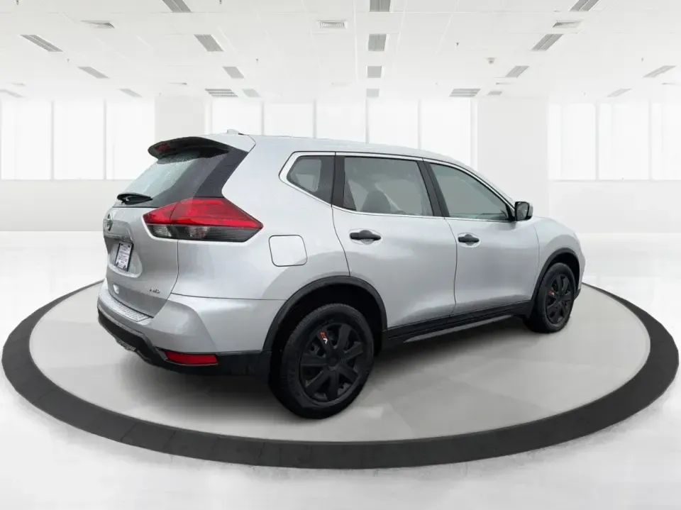 2017 Nissan Rogue S (JN8AT2MVXHW) with an 2.5L I-4 DOHC engine, CVT transmission, located at 4508 South Dixie Dr, Moraine, OH, 45439, (937) 908-9800, 39.689976, -84.218452 - ### Adventure Awaits with the 2017 Nissan Rogue at Advantage Car and Credit - Piqua!<br /> <br /> Are you ready to elevate your family adventures, weekend getaways, or daily commutes? Discover the perfect blend of functionality and style in the 2017 Nissan Rogue, available now at Advantage Car and C - Photo#2