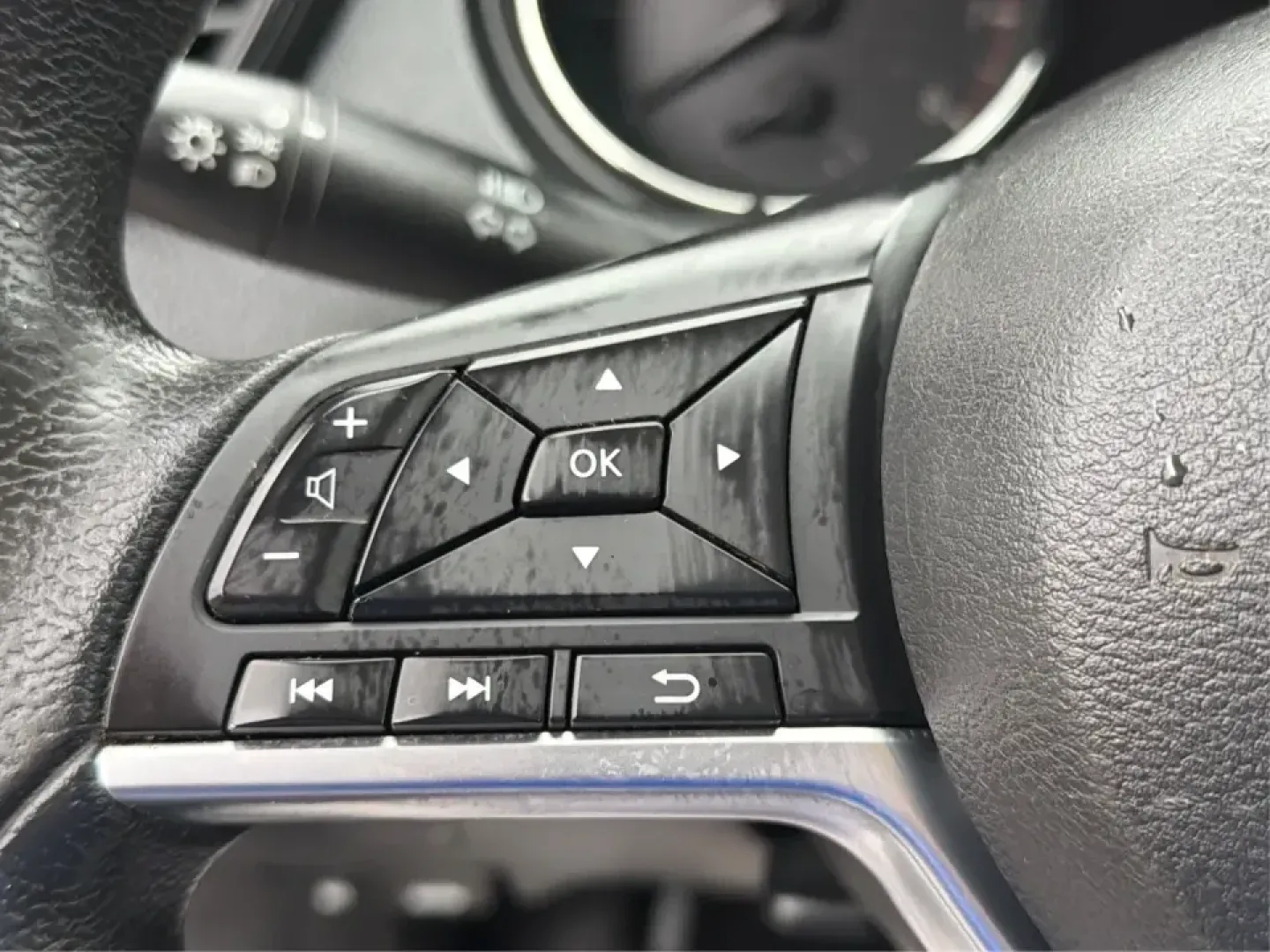 2017 Nissan Rogue S (JN8AT2MVXHW) with an 2.5L I-4 DOHC engine, located at 880 E. National Road, Vandalia, OH, 45377, (937) 908-9800, 39.891918, -84.183594 - ### Adventure Awaits with the 2017 Nissan Rogue at Advantage Car and Credit - Piqua!<br /> <br /> Are you ready to elevate your family adventures, weekend getaways, or daily commutes? Discover the perfect blend of functionality and style in the 2017 Nissan Rogue, available now at Advantage Car and C - Photo#16