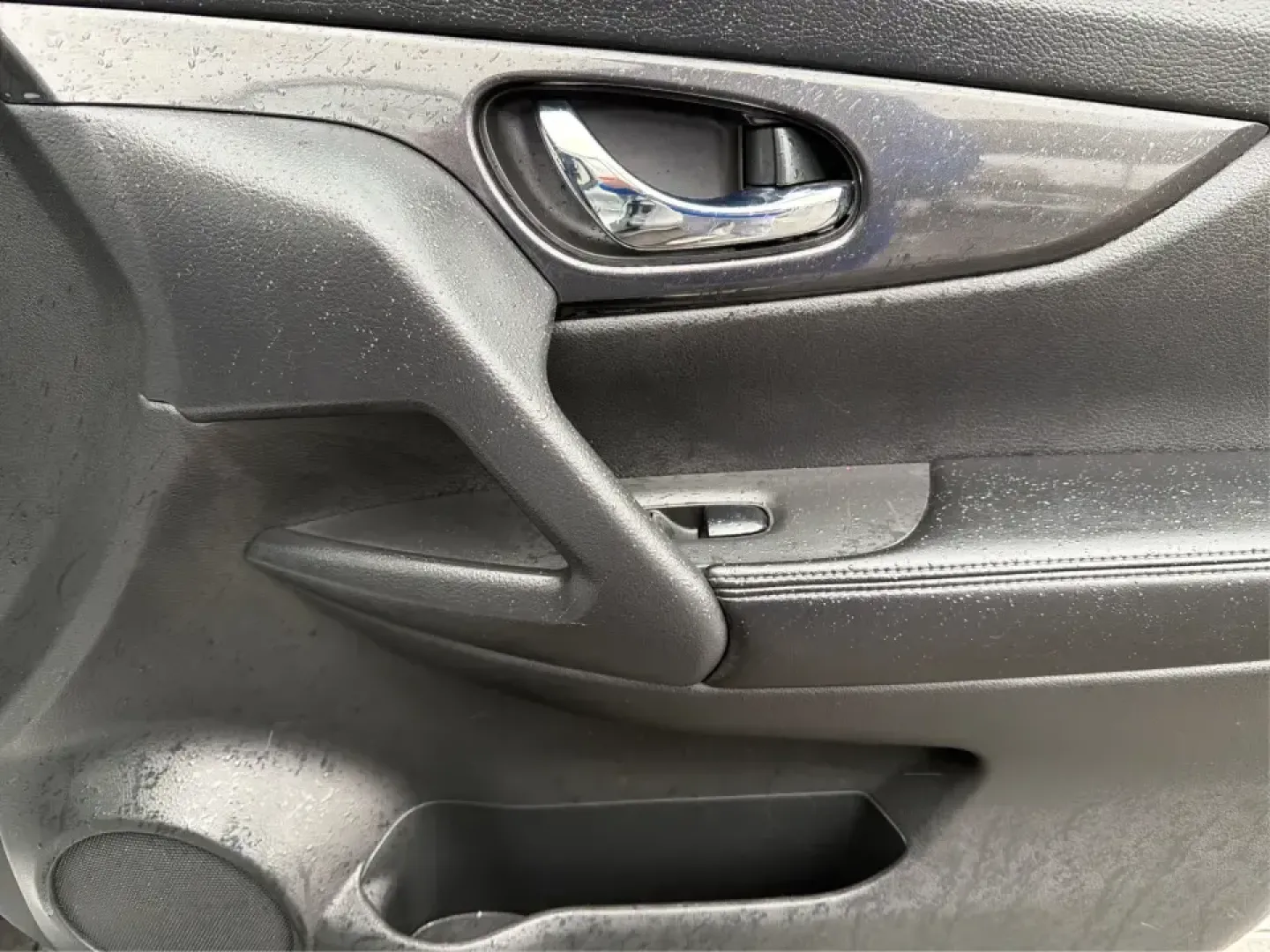 2017 Nissan Rogue S (JN8AT2MVXHW) with an 2.5L I-4 DOHC engine, located at 880 E. National Road, Vandalia, OH, 45377, (937) 908-9800, 39.891918, -84.183594 - ### Adventure Awaits with the 2017 Nissan Rogue at Advantage Car and Credit - Piqua!<br /> <br /> Are you ready to elevate your family adventures, weekend getaways, or daily commutes? Discover the perfect blend of functionality and style in the 2017 Nissan Rogue, available now at Advantage Car and C - Photo#18