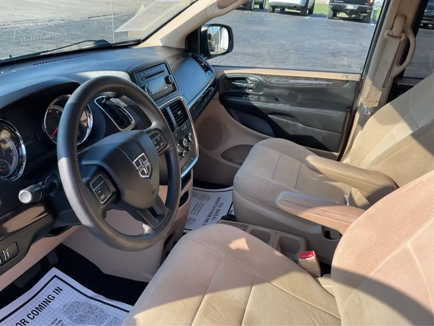 2013 Dodge Grand Caravan SE (2C4RDGBG5DR) with an Pentastar 3.6L V-6 DOHC engine, located at 401 Woodman Dr, Riverside, OH, 45431, (937) 908-9800, 39.760899, -84.123421 - **Explore the Open Road with Confidence: 2013 Dodge Grand Caravan SE at Advantage Car and Credit - Riverside**<br /> <br /> Are you ready to embrace the freedom of the open road with your family or enjoy weekend adventures with friends? The 2013 Dodge Grand Caravan SE is designed for those who value - Photo#9