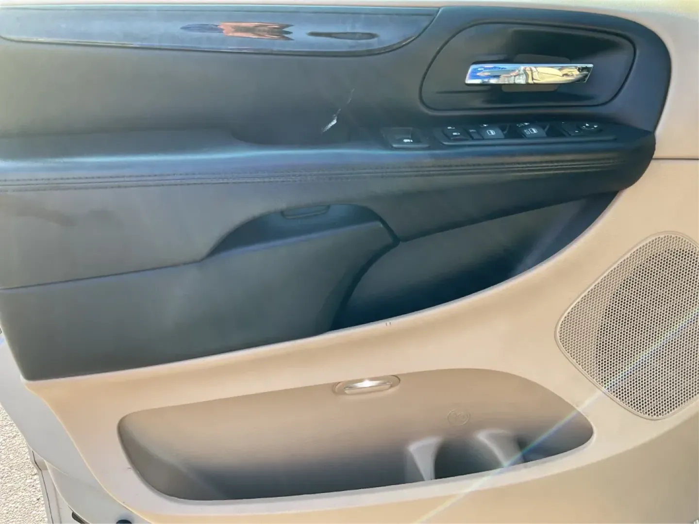 2013 Dodge Grand Caravan SE (2C4RDGBG5DR) with an Pentastar 3.6L V-6 DOHC engine, located at 401 Woodman Dr, Riverside, OH, 45431, (937) 908-9800, 39.760899, -84.123421 - **Explore the Open Road with Confidence: 2013 Dodge Grand Caravan SE at Advantage Car and Credit - Riverside**<br /> <br /> Are you ready to embrace the freedom of the open road with your family or enjoy weekend adventures with friends? The 2013 Dodge Grand Caravan SE is designed for those who value - Photo#18