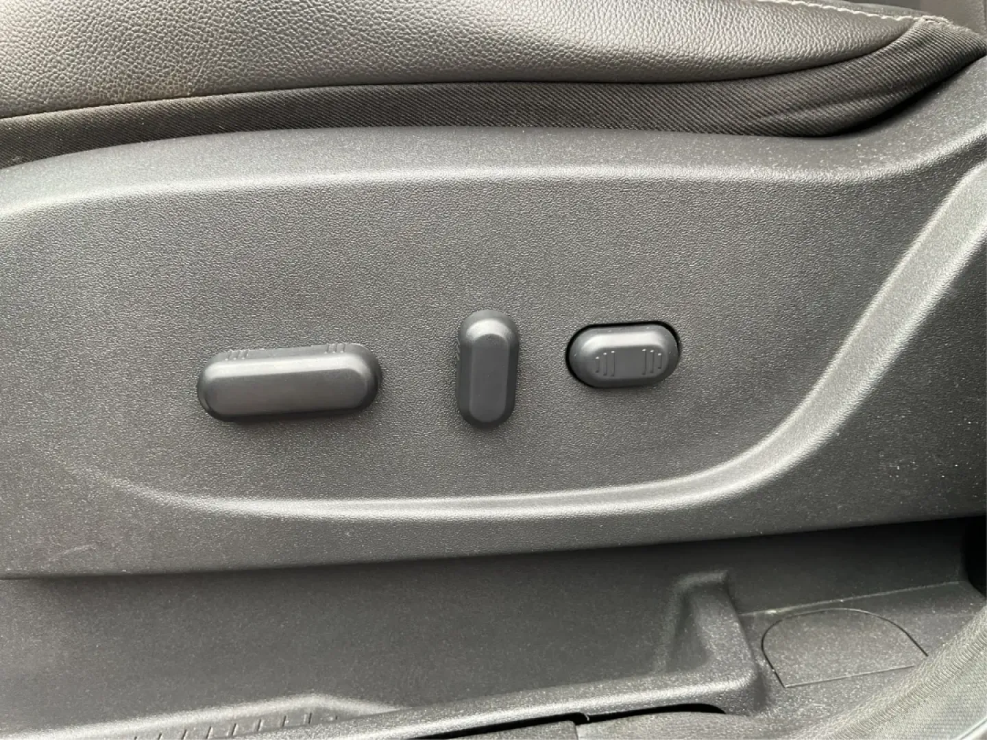 2014 Ford Escape Titanium (1FMCU9J97EU) with an Other engine, located at 401 Woodman Dr, Riverside, OH, 45431, (937) 908-9800, 39.760899, -84.123421 - Elevate your daily commute and weekend adventures with the perfect blend of style and practicality-meet the 2014 Ford Escape Titanium, available now at Advantage Car and Credit in Fairborn, OH! This SUV is not just about getting from point A to point B; it's about enhancing your lifestyle, making it - Photo#17