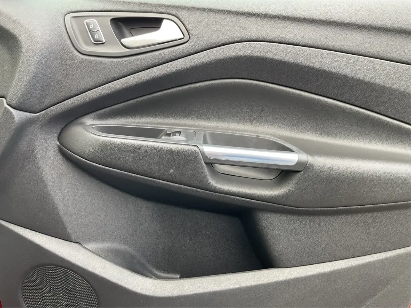 2014 Ford Escape Titanium (1FMCU9J97EU) with an Other engine, located at 401 Woodman Dr, Riverside, OH, 45431, (937) 908-9800, 39.760899, -84.123421 - Elevate your daily commute and weekend adventures with the perfect blend of style and practicality-meet the 2014 Ford Escape Titanium, available now at Advantage Car and Credit in Fairborn, OH! This SUV is not just about getting from point A to point B; it's about enhancing your lifestyle, making it - Photo#19