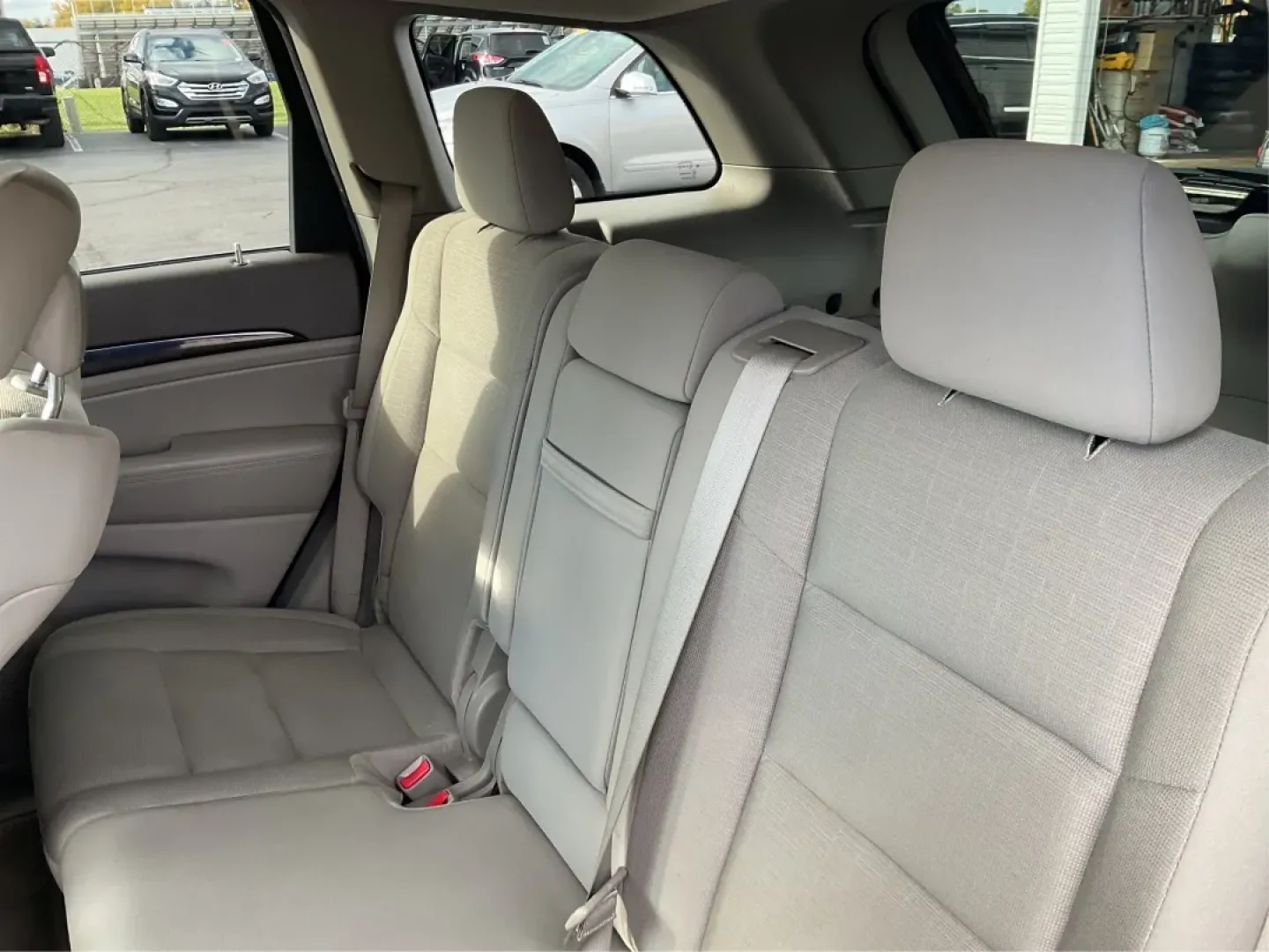 2012 Jeep Grand Cherokee Laredo (1C4RJFAG1CC) with an Other engine, located at 1230 East Main St, Xenia, OH, 45385, (937) 908-9800, 39.688026, -83.910172 - Are you ready to elevate your adventures with a rugged yet refined SUV? Look no further than this 2012 Jeep Grand Cherokee Laredo, now available at Advantage Car and Credit in Xenia, OH. This versatile vehicle is perfect for families embarking on weekend getaways, commuters tackling long drives, or - Photo#10