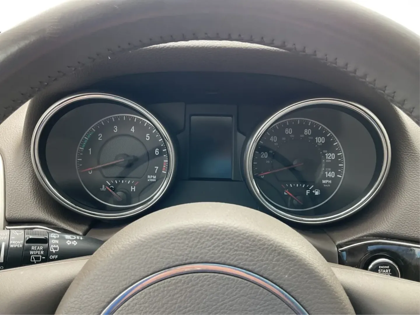 2012 Jeep Grand Cherokee Laredo (1C4RJFAG1CC) with an Other engine, located at 1230 East Main St, Xenia, OH, 45385, (937) 908-9800, 39.688026, -83.910172 - Are you ready to elevate your adventures with a rugged yet refined SUV? Look no further than this 2012 Jeep Grand Cherokee Laredo, now available at Advantage Car and Credit in Xenia, OH. This versatile vehicle is perfect for families embarking on weekend getaways, commuters tackling long drives, or - Photo#15