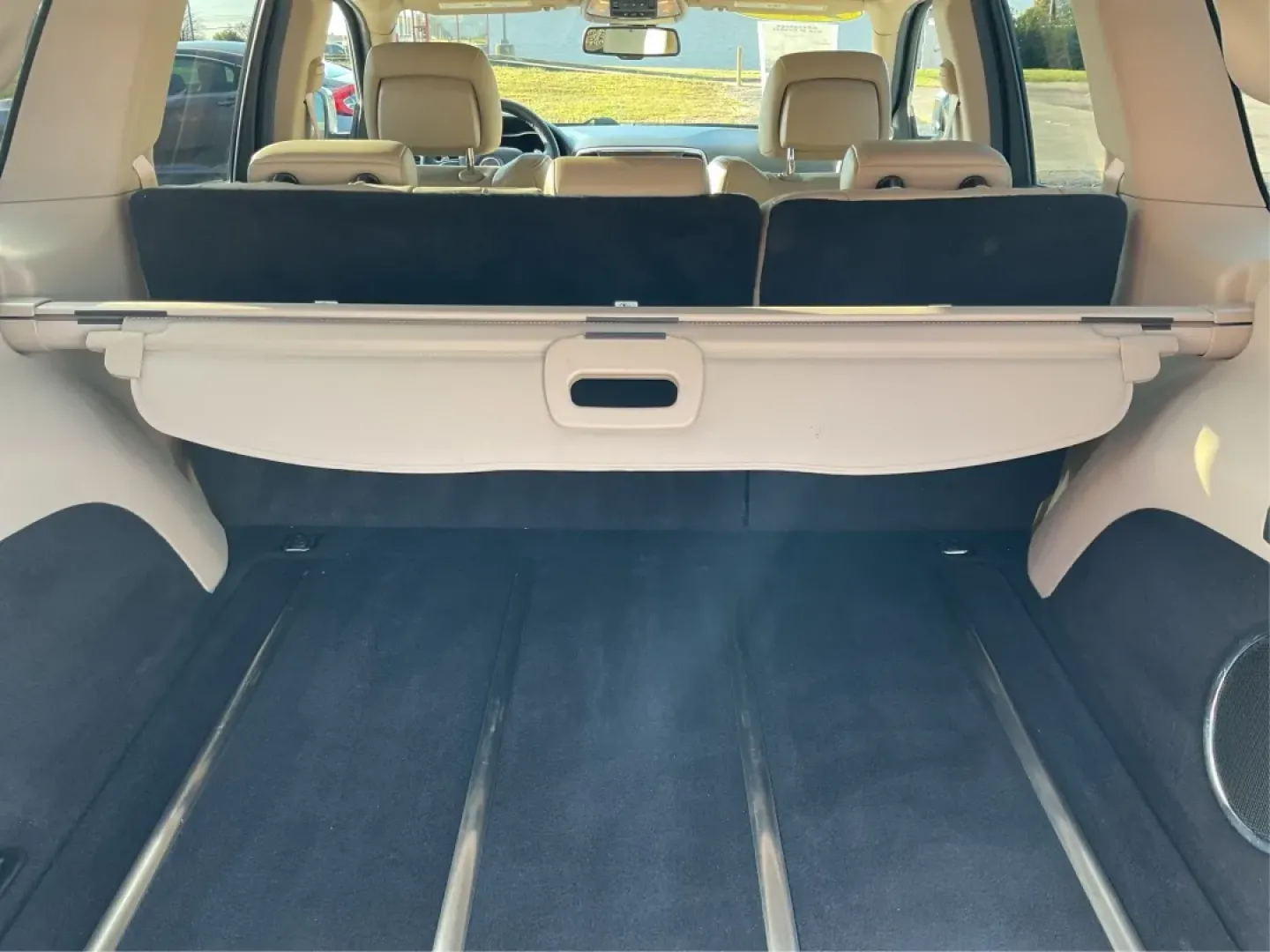 2014 Jeep Grand Cherokee Limited (1C4RJFBG8EC) with an Other engine, located at 1099 N County Rd 25A , Troy, OH, 45373, (937) 908-9800, 40.057079, -84.212883 - Are you ready to elevate your weekend adventures or transform your daily commute? Look no further! At Advantage Car and Credit in Troy, OH, we are excited to present this stunning 2014 Jeep Grand Cherokee Limited. This versatile SUV is not just a vehicle; it's a lifestyle enhancer, perfect for famil - Photo#12