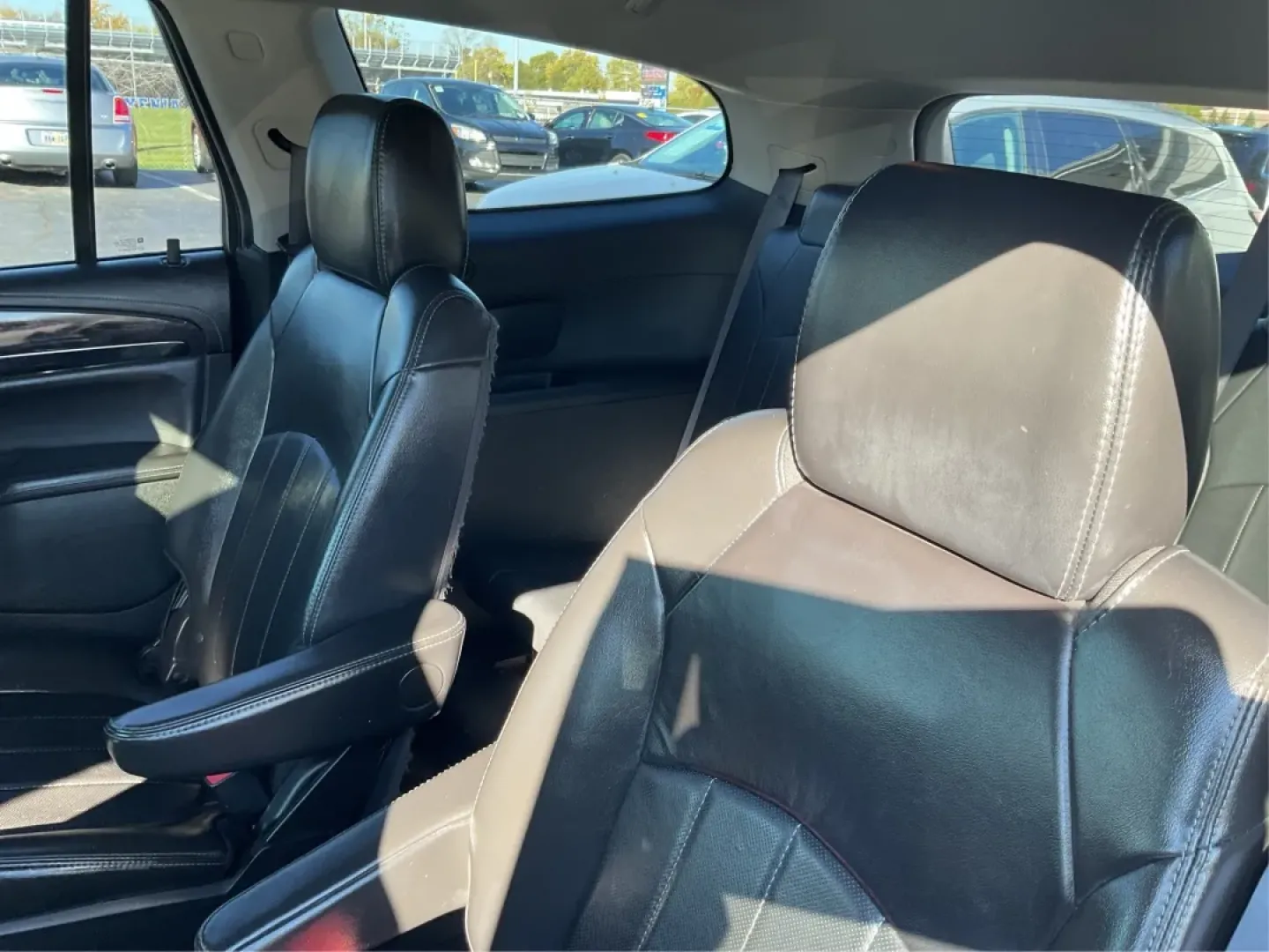 2015 Buick Enclave Leather (5GAKRBKD3FJ) with an 3.6L V-6 gasoline direct injection engine, located at 1230 East Main St, Xenia, OH, 45385, (937) 908-9800, 39.688026, -83.910172 - **Discover Your Next Adventure with the 2015 Buick Enclave at Advantage Car and Credit - Piqua!**<br /> <br /> Are you ready to elevate your family adventures or daily commutes? The 2015 Buick Enclave is the perfect vehicle for growing families and weekend explorers alike. With its spacious interior - Photo#9