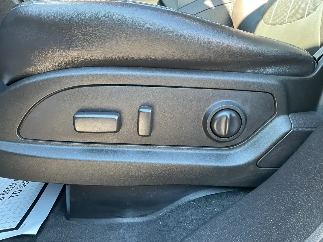 2015 Buick Enclave Leather (5GAKRBKD3FJ) with an 3.6L V-6 gasoline direct injection engine, located at 1230 East Main St, Xenia, OH, 45385, (937) 908-9800, 39.688026, -83.910172 - **Discover Your Next Adventure with the 2015 Buick Enclave at Advantage Car and Credit - Piqua!**<br /> <br /> Are you ready to elevate your family adventures or daily commutes? The 2015 Buick Enclave is the perfect vehicle for growing families and weekend explorers alike. With its spacious interior - Photo#17