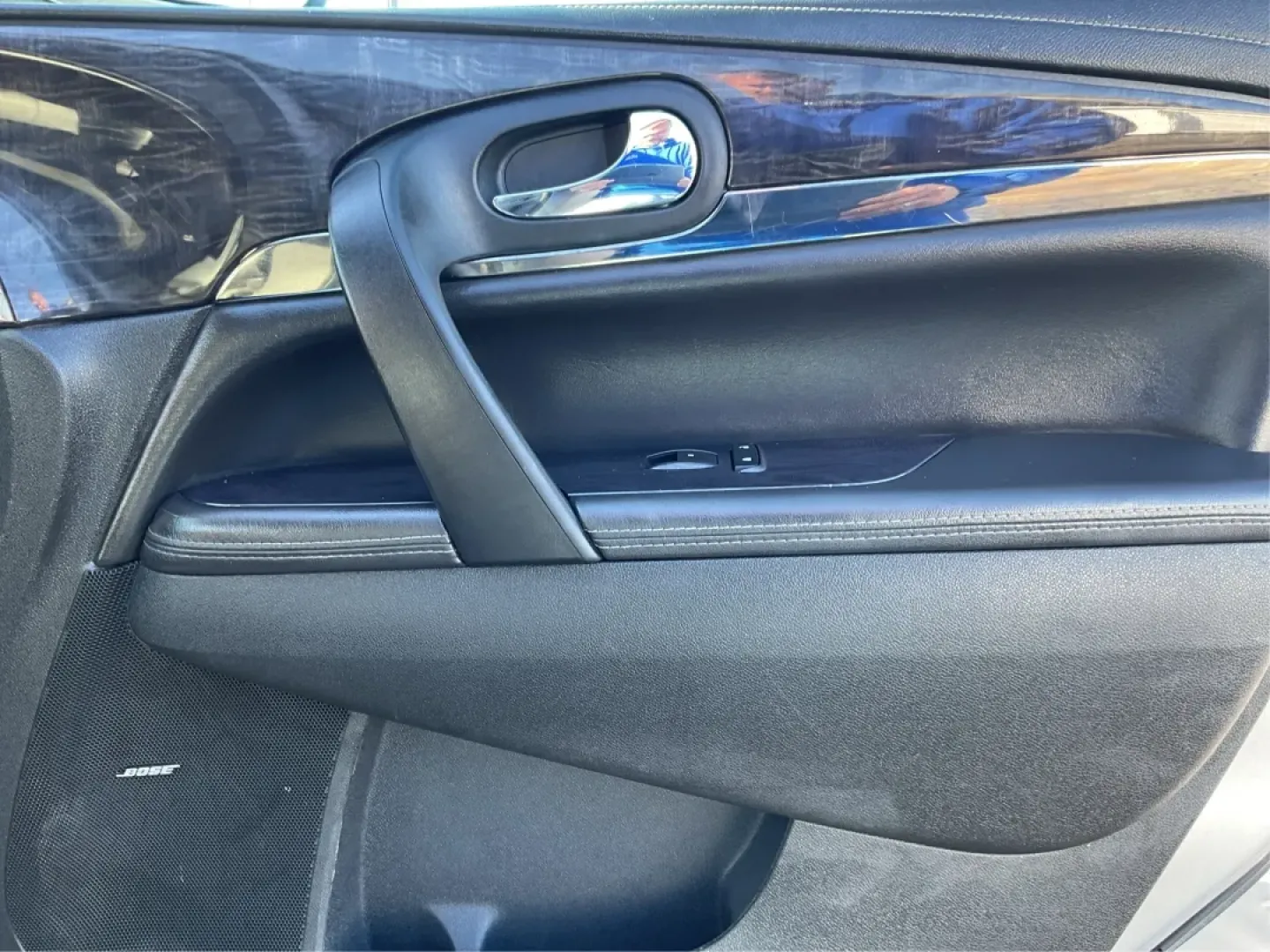 2015 Buick Enclave Leather (5GAKRBKD3FJ) with an 3.6L V-6 gasoline direct injection engine, located at 1230 East Main St, Xenia, OH, 45385, (937) 908-9800, 39.688026, -83.910172 - **Discover Your Next Adventure with the 2015 Buick Enclave at Advantage Car and Credit - Piqua!**<br /> <br /> Are you ready to elevate your family adventures or daily commutes? The 2015 Buick Enclave is the perfect vehicle for growing families and weekend explorers alike. With its spacious interior - Photo#19