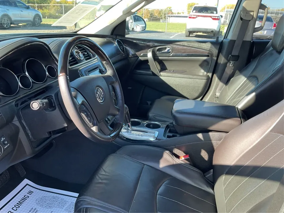 2015 Buick Enclave Leather (5GAKRBKD3FJ) with an 3.6L V-6 gasoline direct injection engine, 6-Speed Automatic Overdrive transmission, located at 4508 South Dixie Dr, Moraine, OH, 45439, (937) 908-9800, 39.689976, -84.218452 - **Discover Your Next Adventure with the 2015 Buick Enclave at Advantage Car and Credit - Piqua!**<br /> <br /> Are you ready to elevate your family adventures or daily commutes? The 2015 Buick Enclave is the perfect vehicle for growing families and weekend explorers alike. With its spacious interior - Photo#8