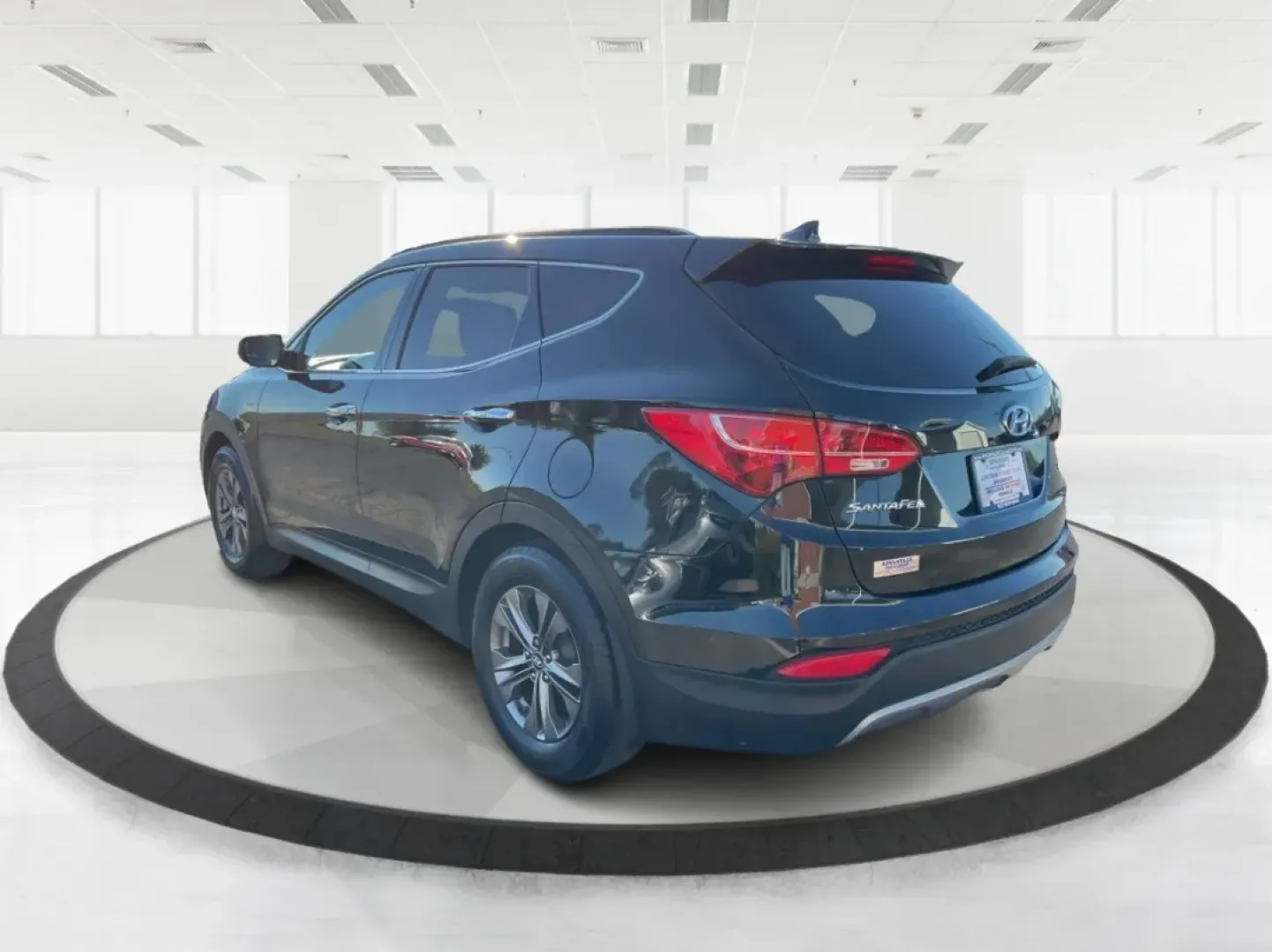 2013 Hyundai Santa Fe Sport (5XYZU3LB9DG) with an Theta II 2.4L I-4 gasoline direct injection engine, located at 880 E. National Road, Vandalia, OH, 45377, (937) 908-9800, 39.891918, -84.183594 - **Experience Freedom and Adventure in This 2013 Hyundai Santa Fe Sport!** <br /> <br /> Are you ready to take your family on unforgettable road trips or tackle your daily commute with confidence? The 2013 Hyundai Santa Fe Sport, available at Advantage Car and Credit in Vandalia, OH, is the perfect - Photo#4