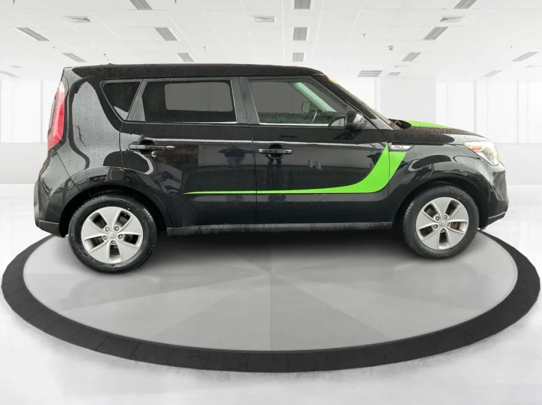 2016 Kia Soul Base (KNDJN2A25G7) with an Other engine, located at 1951 S Dayton Lakeview Rd., New Carlisle, OH, 45344, (937) 908-9800, 39.890999, -84.050255 - 2016 Kia Soul Base - Photo#1