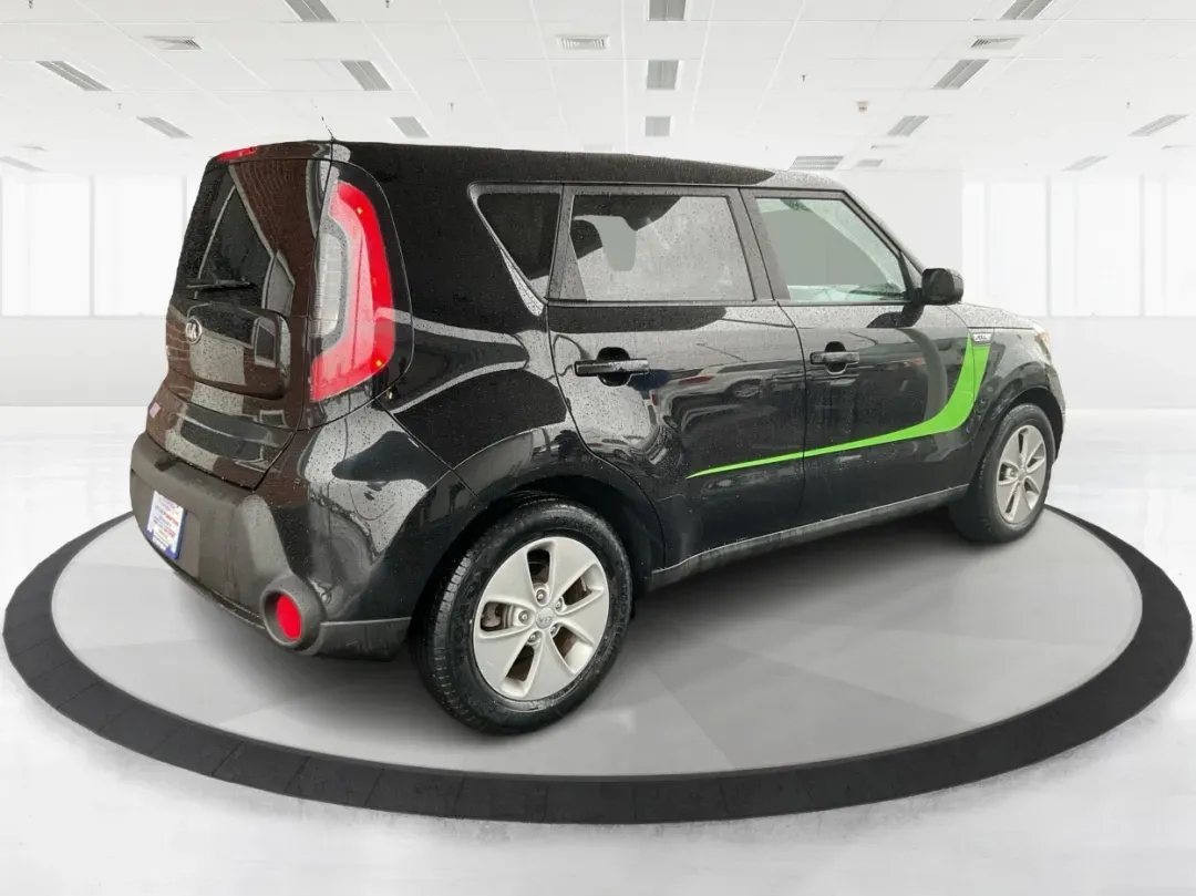 2016 Kia Soul Base (KNDJN2A25G7) with an Other engine, located at 1951 S Dayton Lakeview Rd., New Carlisle, OH, 45344, (937) 908-9800, 39.890999, -84.050255 - 2016 Kia Soul Base - Photo#2