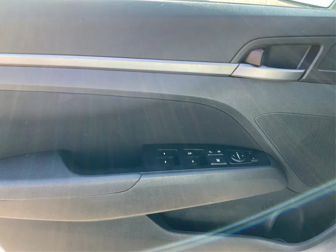 2018 Hyundai Elantra SEL (5NPD84LF6JH) with an Nu 2L I-4 DOHC engine, located at 4508 South Dixie Dr, Moraine, OH, 45439, (937) 908-9800, 39.689976, -84.218452 - 2018 Hyundai Elantra SEL - Photo#17