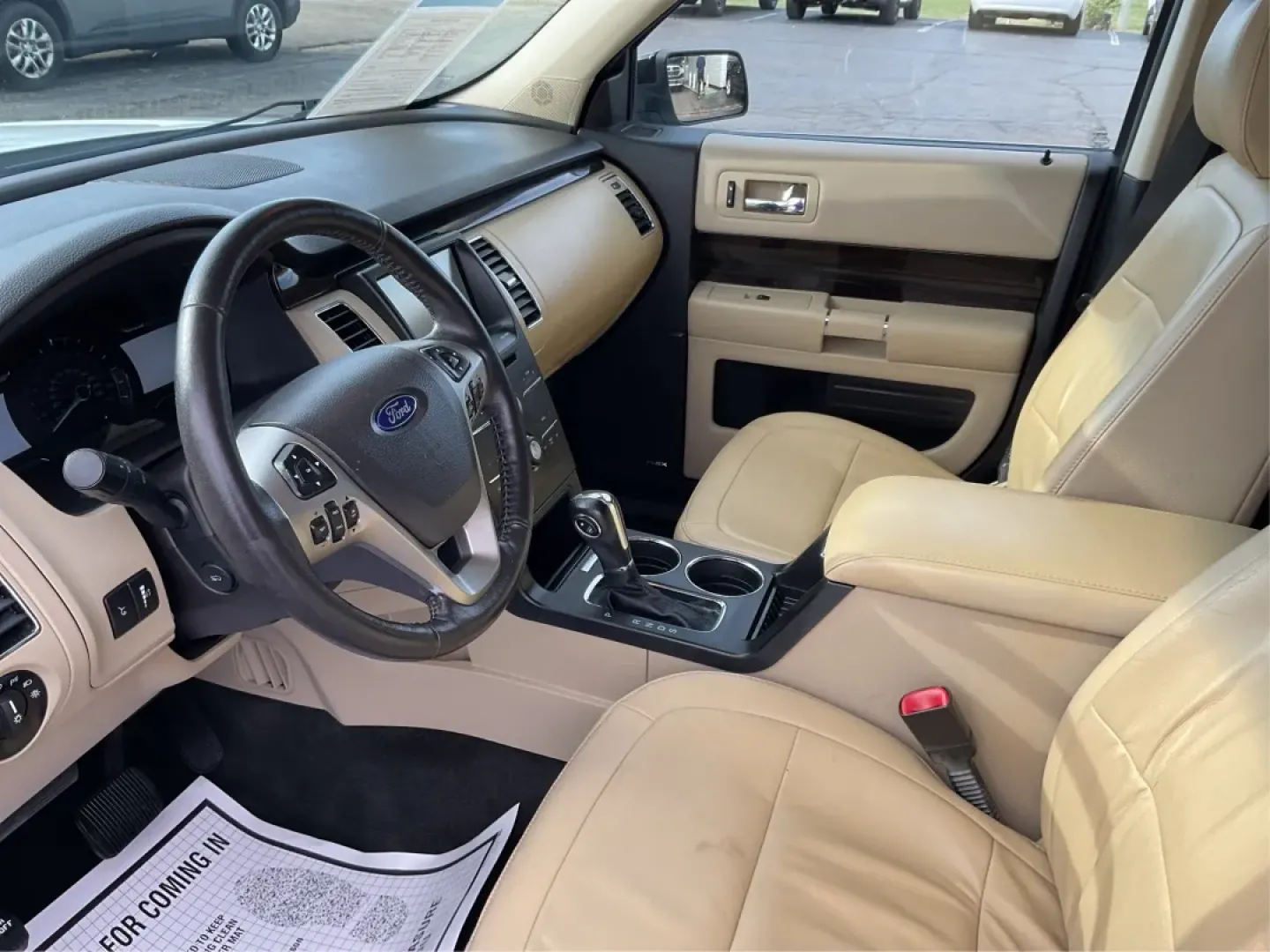 2015 Ford Flex SEL (2FMHK6C89FB) with an 3.5L V-6 DOHC engine, located at 4508 South Dixie Dr, Moraine, OH, 45439, (937) 908-9800, 39.689976, -84.218452 - 2015 Ford Flex SEL - Photo#9