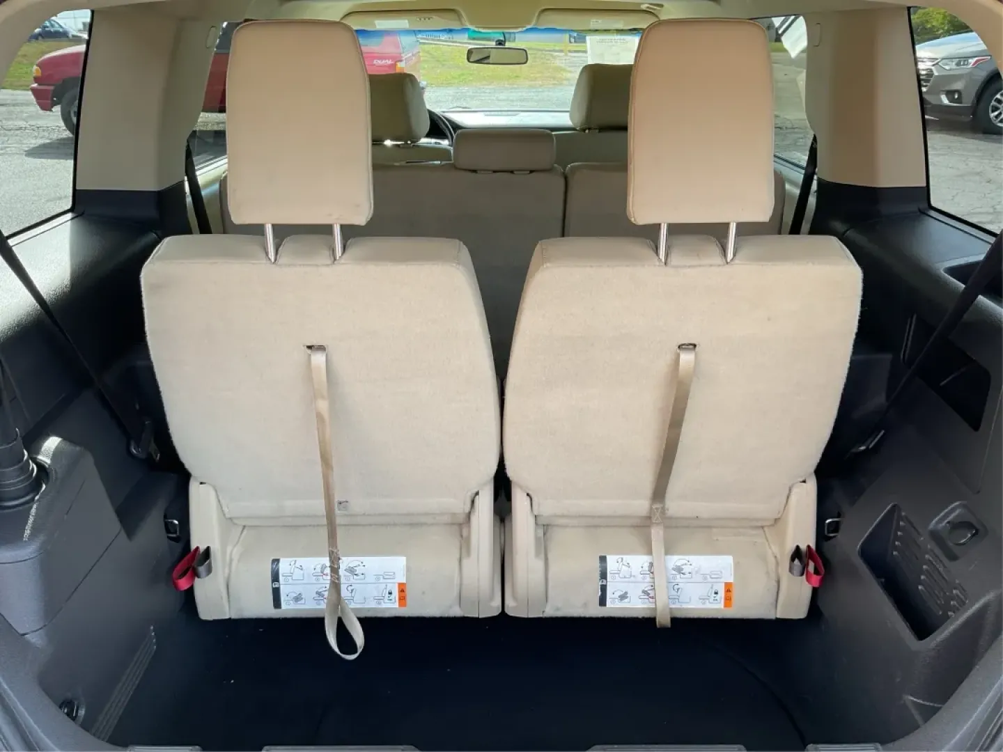 2015 Ford Flex SEL (2FMHK6C89FB) with an 3.5L V-6 DOHC engine, located at 4508 South Dixie Dr, Moraine, OH, 45439, (937) 908-9800, 39.689976, -84.218452 - 2015 Ford Flex SEL - Photo#12