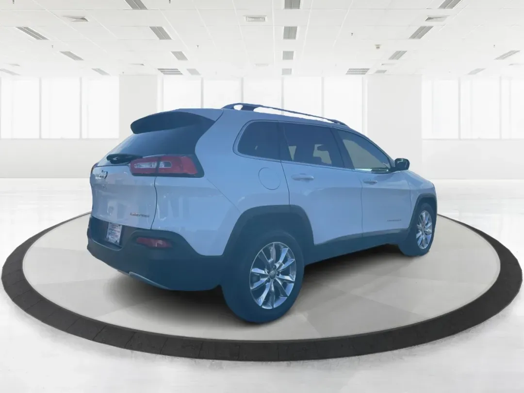 2014 Jeep Cherokee Limited (1C4PJLDB2EW) with an Other engine, located at 1230 East Main St, Xenia, OH, 45385, (937) 908-9800, 39.688026, -83.910172 - **Unleash Your Adventurous Spirit with the 2014 Jeep Cherokee Limited!**<br /> <br /> Are you ready to enhance your lifestyle with a vehicle that perfectly balances comfort, capability, and style? Look no further than the 2014 Jeep Cherokee Limited, available now at Advantage Car and Credit in Xenia - Photo#2