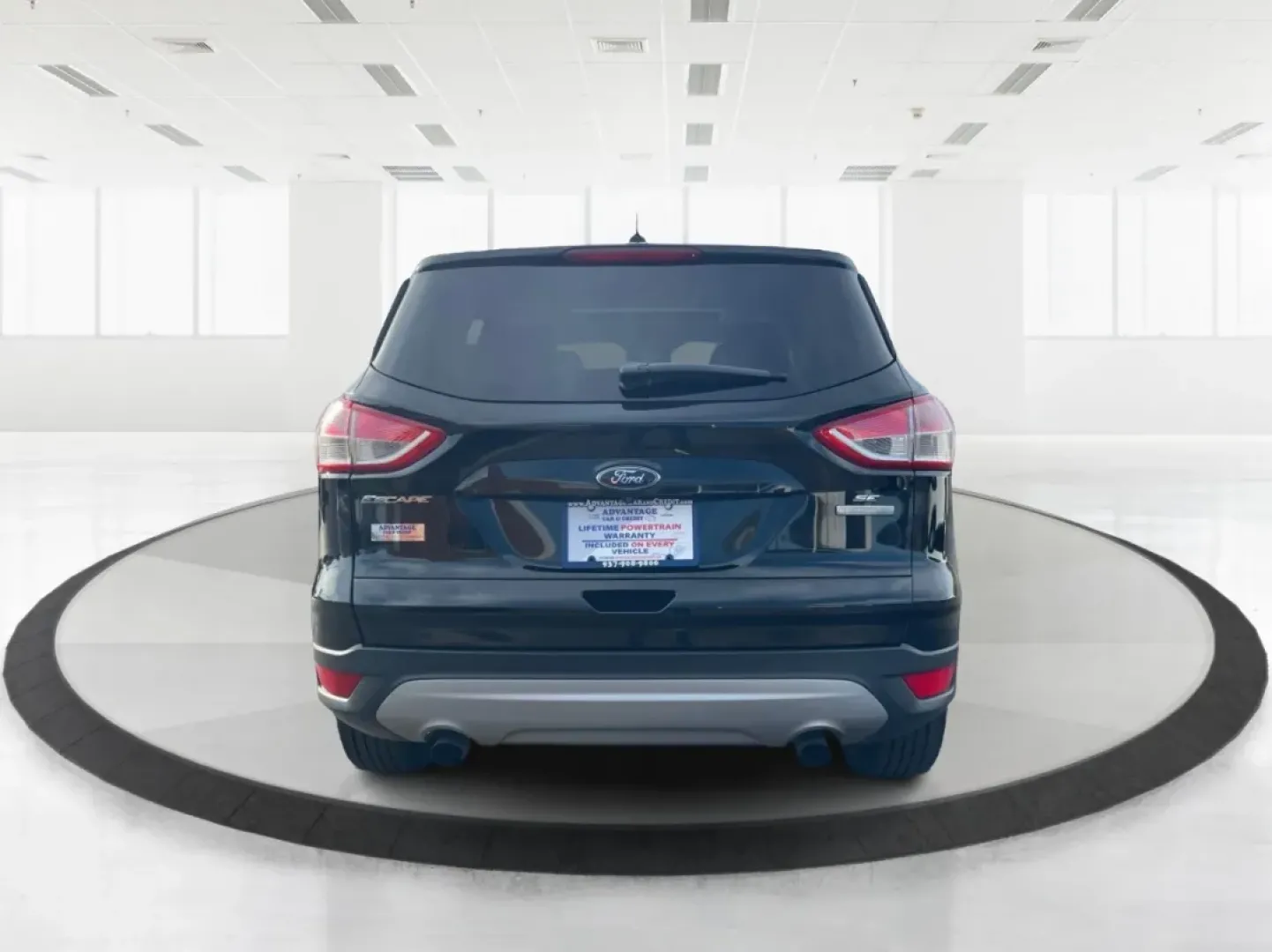 2016 Ford Escape SE (1FMCU0G97GU) with an Other engine, located at 1184 Kauffman Ave, Fairborn, OH, 45324, (937) 908-9800, 39.807072, -84.030914 - ### Discover the Adventure-Ready 2016 Ford Escape SE at Advantage Car and Credit - Fairborn!<br /> <br /> Are you looking for a compact SUV that fits perfectly into your busy lifestyle? The 2016 Ford Escape SE is your ticket to weekend adventures, family outings, or daily commutes while offering com - Photo#3