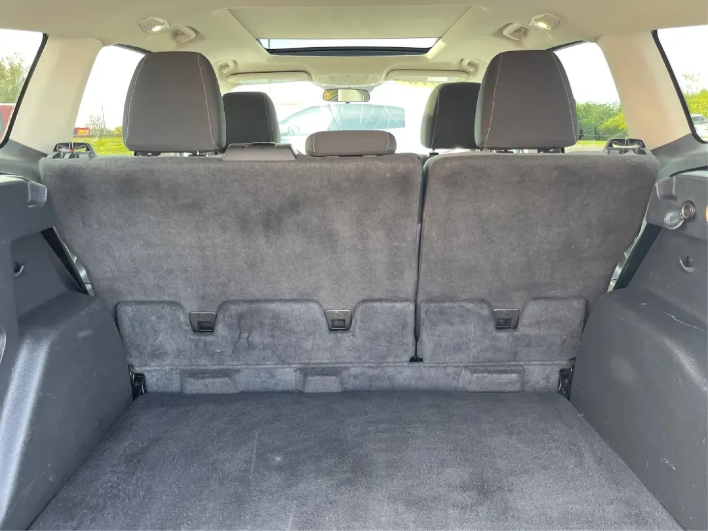 2016 Ford Escape SE (1FMCU0G97GU) with an Other engine, located at 1184 Kauffman Ave, Fairborn, OH, 45324, (937) 908-9800, 39.807072, -84.030914 - ### Discover the Adventure-Ready 2016 Ford Escape SE at Advantage Car and Credit - Fairborn!<br /> <br /> Are you looking for a compact SUV that fits perfectly into your busy lifestyle? The 2016 Ford Escape SE is your ticket to weekend adventures, family outings, or daily commutes while offering com - Photo#11