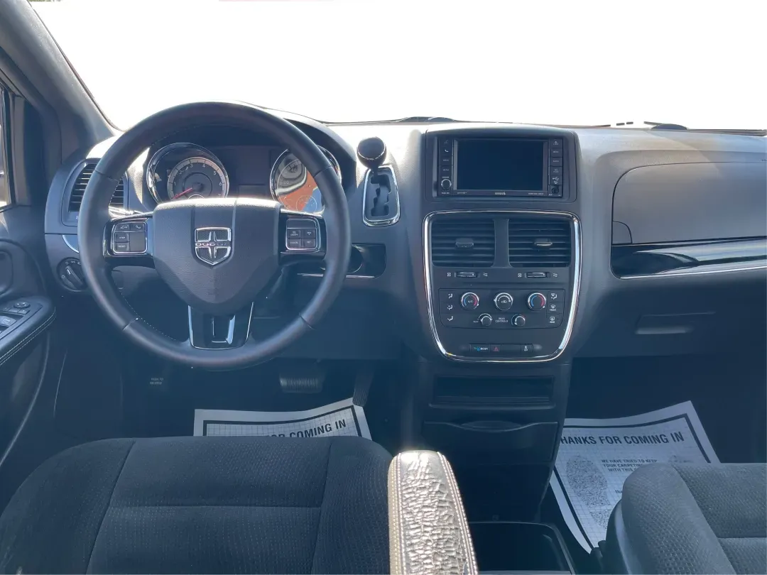 2017 Dodge Grand Caravan SE Plus (2C4RDGBGXHR) with an Pentastar 3.6L V-6 DOHC engine, located at 1230 East Main St, Xenia, OH, 45385, (937) 908-9800, 39.688026, -83.910172 - 2017 Dodge Grand Caravan SE Plus - Photo#21