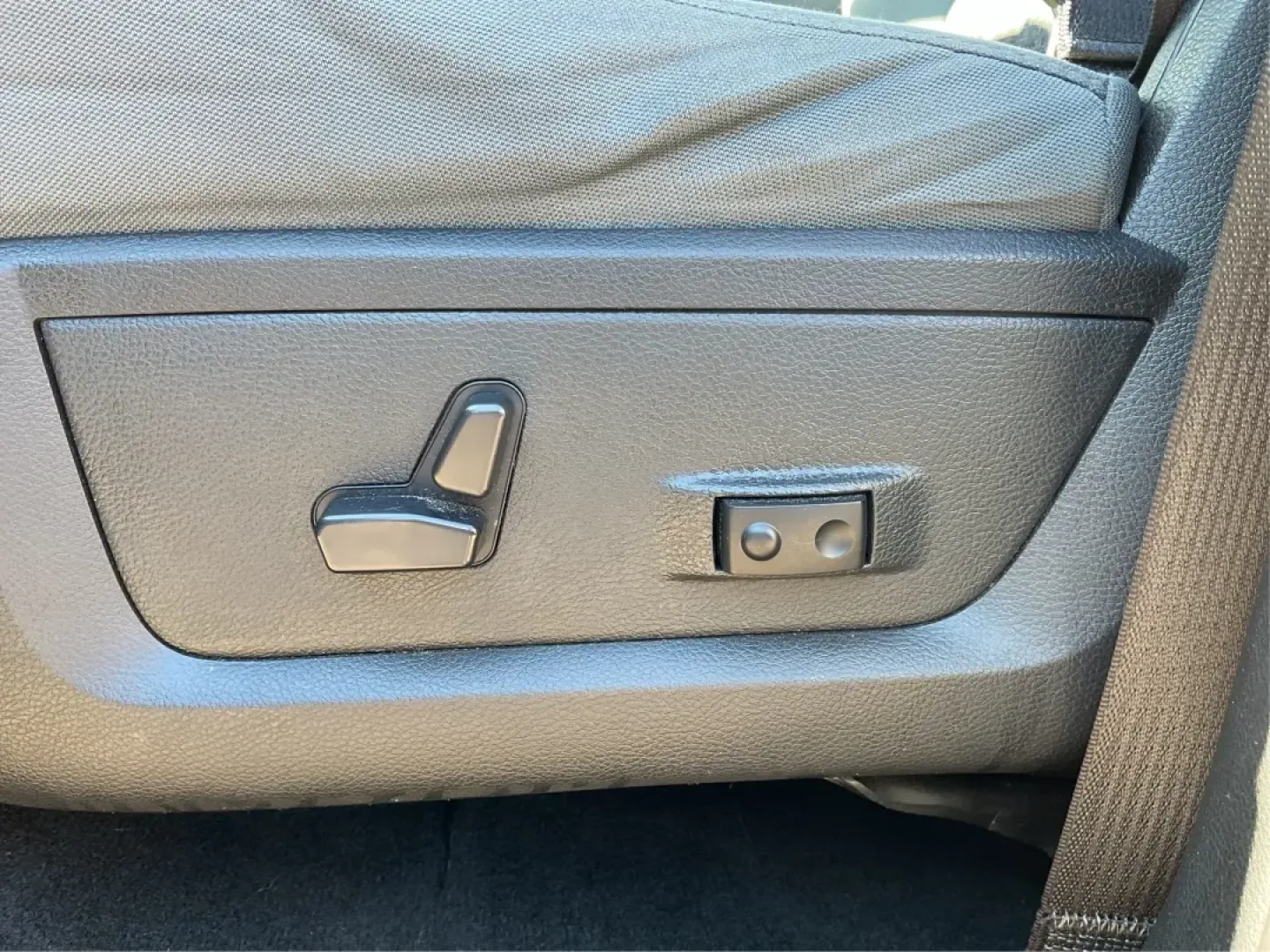 2015 Ram 1500 Outdoorsman (1C6RR7LT1FS) with an Other engine, located at 1099 N County Rd 25A , Troy, OH, 45373, (937) 908-9800, 40.057079, -84.212883 - **Adventure Awaits with This 2015 Ram 1500 Outdoorsman Perfect for the Thrill-Seeker in You!**<br /> <br /> If you're looking for a vehicle that's ready to take on weekend getaways, family road trips, or tackle the tough terrain, look no further than this rugged 2015 Ram 1500 Outdoorsman. With its - Photo#17