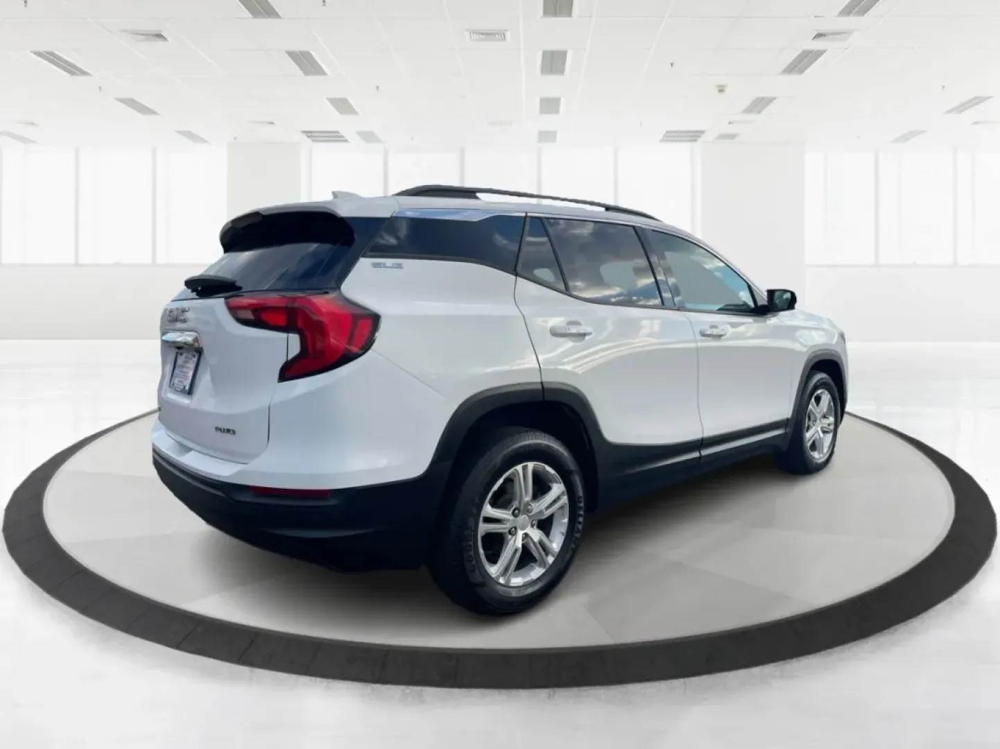 2018 GMC Terrain SLE (3GKALTEV3JL) with an Other engine, located at 8750 N County Rd 25A, Piqua, OH, 45356, (937) 908-9800, 40.164391, -84.232513 - **Adventure Awaits with the 2018 GMC Terrain SLE at Advantage Car and Credit - Piqua!**<br /> <br /> Are you on the lookout for a versatile SUV that adapts to your lifestyle, whether you're taking the kids to school, heading to work, or embarking on a weekend getaway? Look no further! The 2018 GMC T - Photo#2