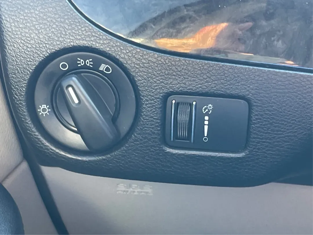 2016 Dodge Grand Caravan SE (2C4RDGBG0GR) with an Pentastar 3.6L V-6 DOHC engine, located at 1184 Kauffman Ave, Fairborn, OH, 45324, (937) 908-9800, 39.807072, -84.030914 - **Experience the Freedom of Family Adventures with the 2016 Dodge Grand Caravan SE!** <br /> <br /> Are you in search of the perfect vehicle for family road trips, daily commutes, or weekend adventures? Look no further than the 2016 Dodge Grand Caravan SE, available at Advantage Car and Credit in X - Photo#17