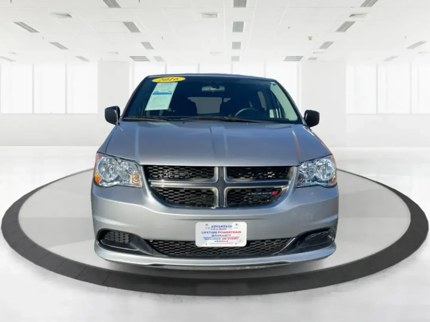 2016 Dodge Grand Caravan SE (2C4RDGBG0GR) with an Pentastar 3.6L V-6 DOHC engine, 6A transmission, located at 8750 N County Rd 25A, Piqua, OH, 45356, (937) 908-9800, 40.164391, -84.232513 - **Experience the Freedom of Family Adventures with the 2016 Dodge Grand Caravan SE!** <br /> <br /> Are you in search of the perfect vehicle for family road trips, daily commutes, or weekend adventures? Look no further than the 2016 Dodge Grand Caravan SE, available at Advantage Car and Credit in X - Photo#7